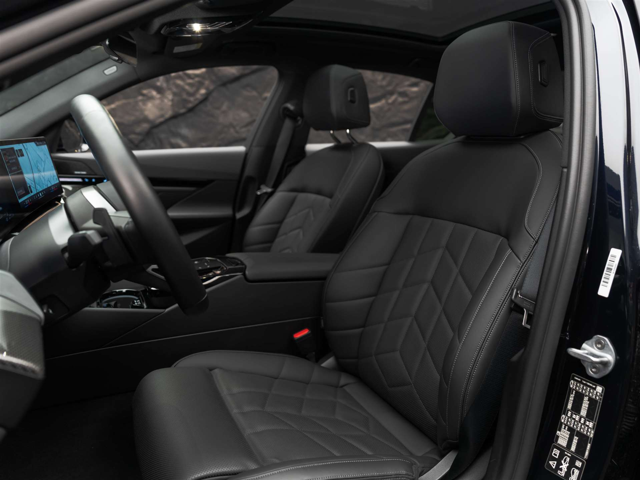 listing desktop thumbnail image 9