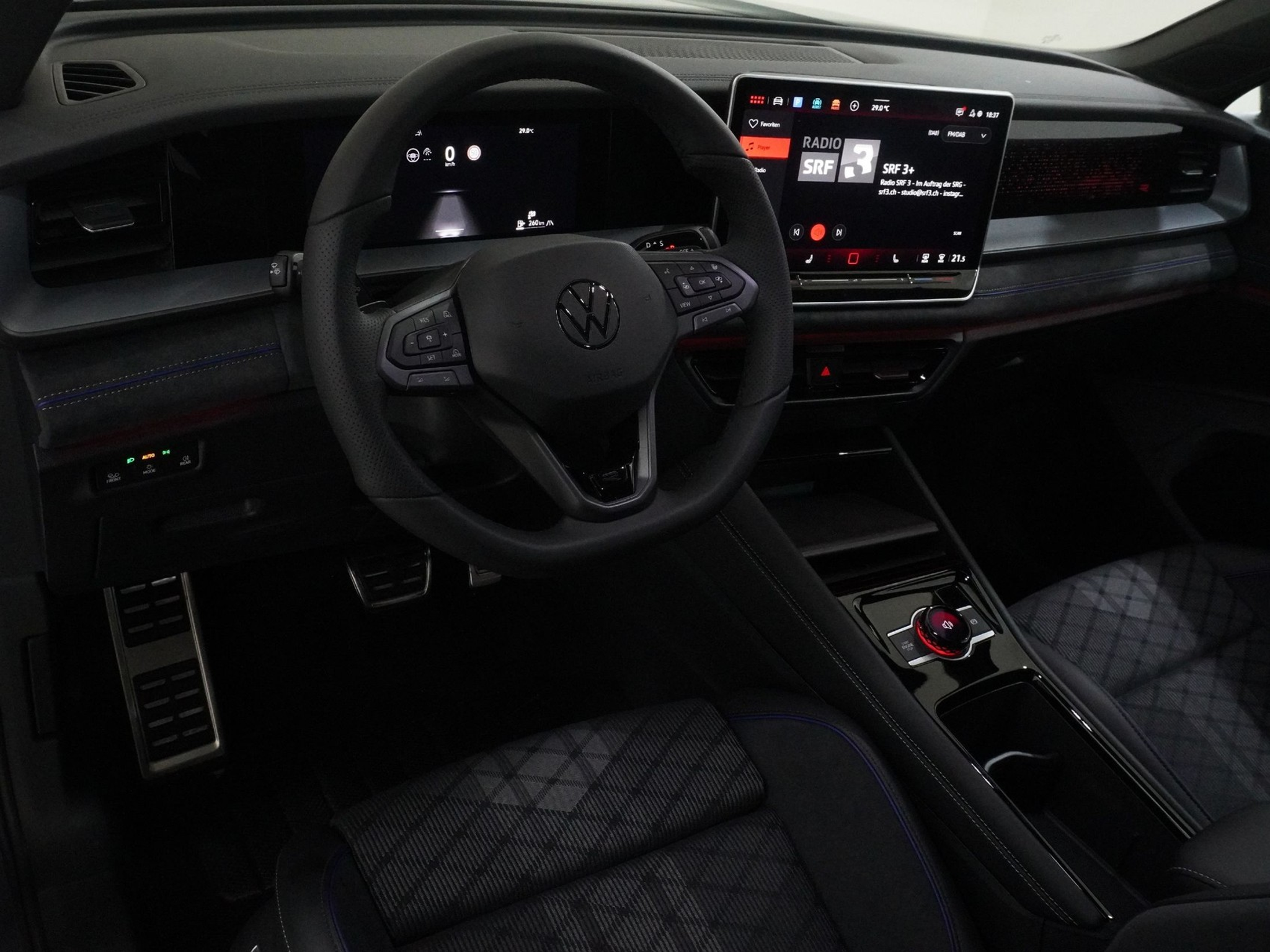 listing desktop thumbnail image 10