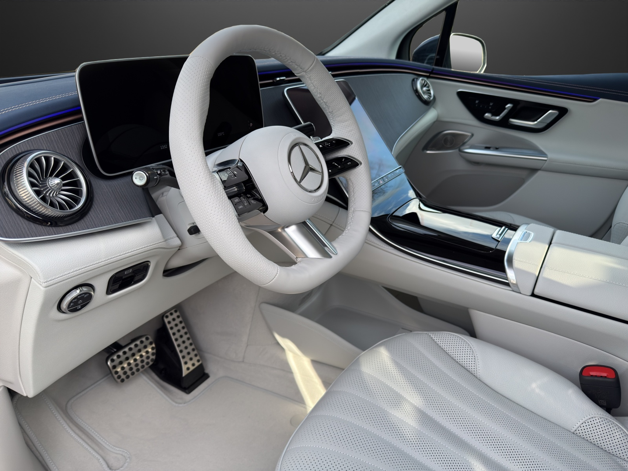 listing desktop thumbnail image 9