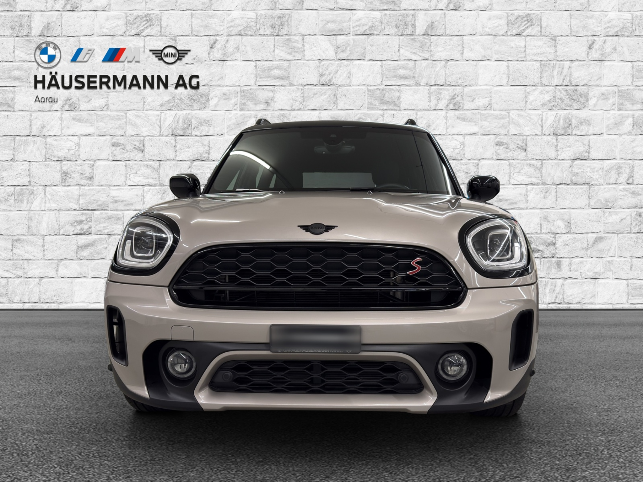 listing desktop thumbnail image 1