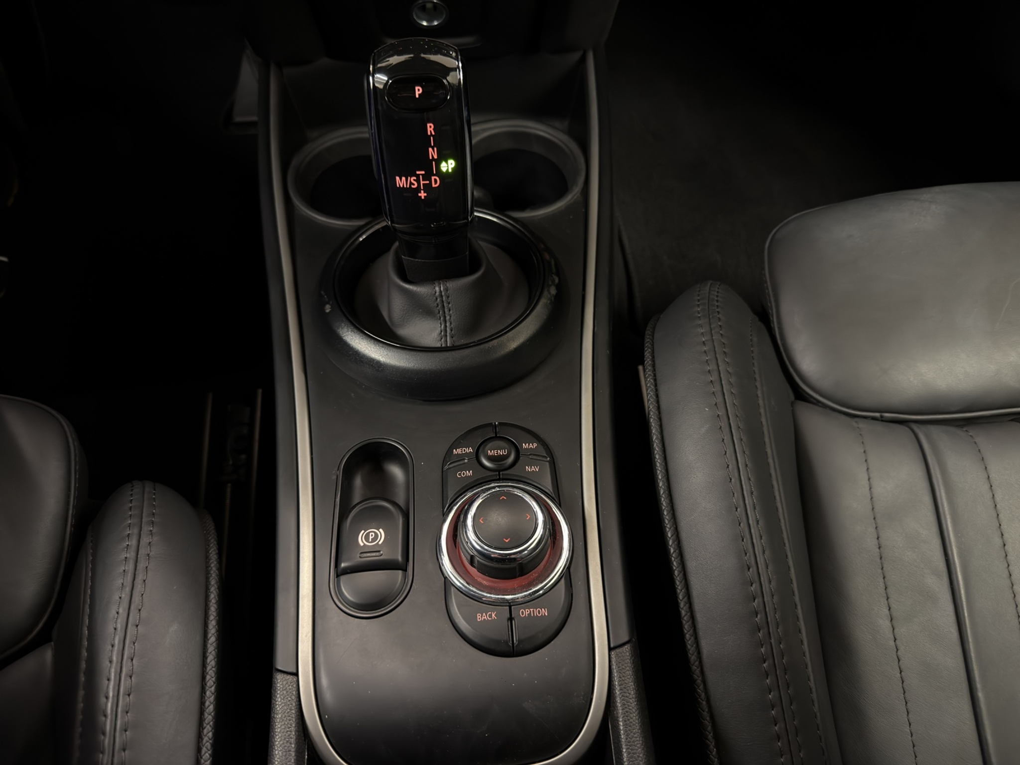 listing desktop thumbnail image 16