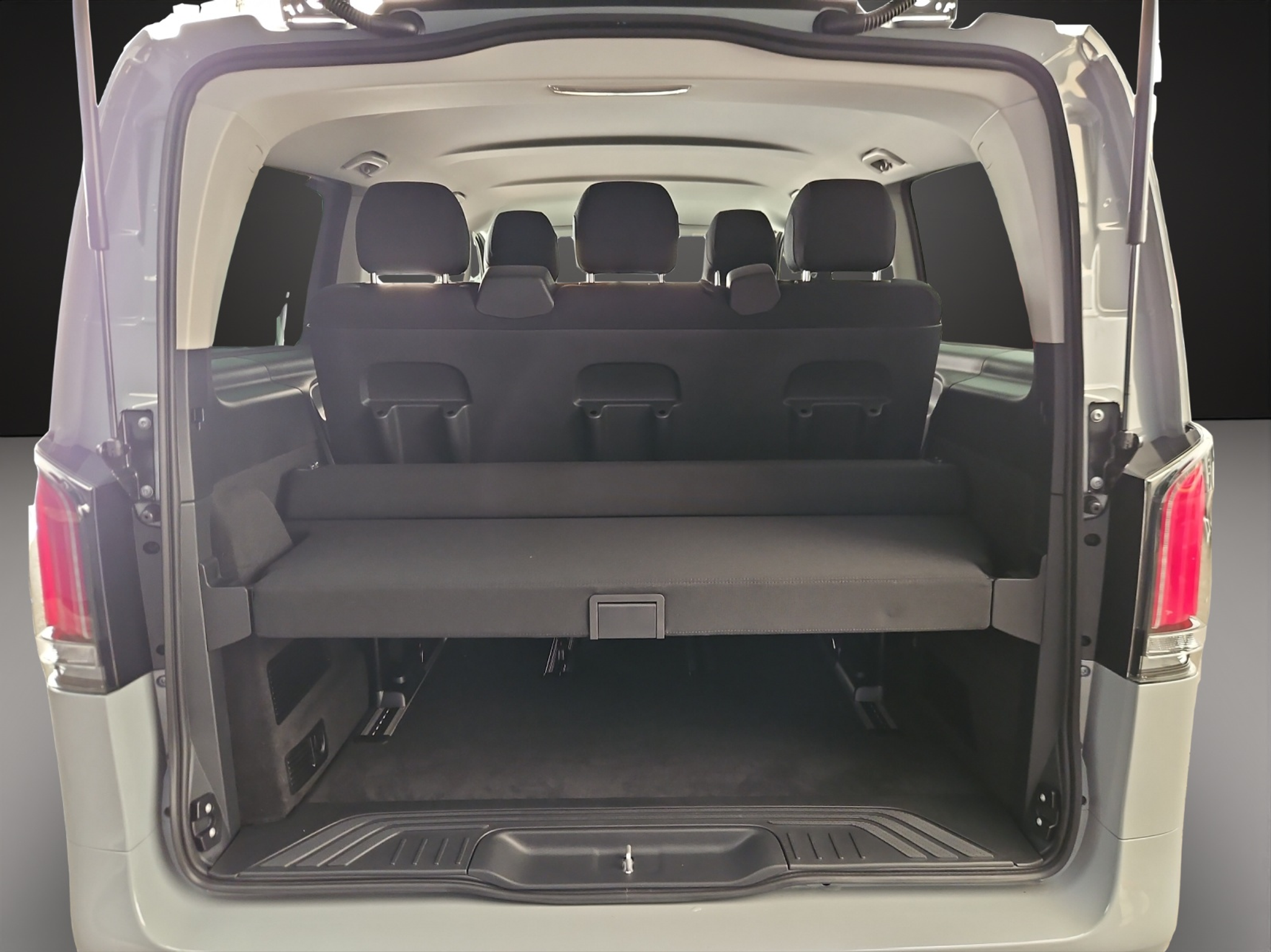 listing desktop thumbnail image 11