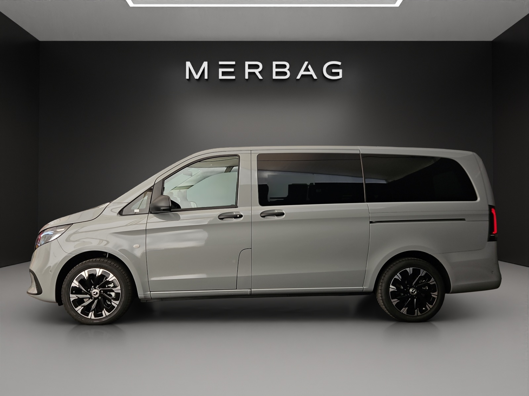 listing desktop thumbnail image 2