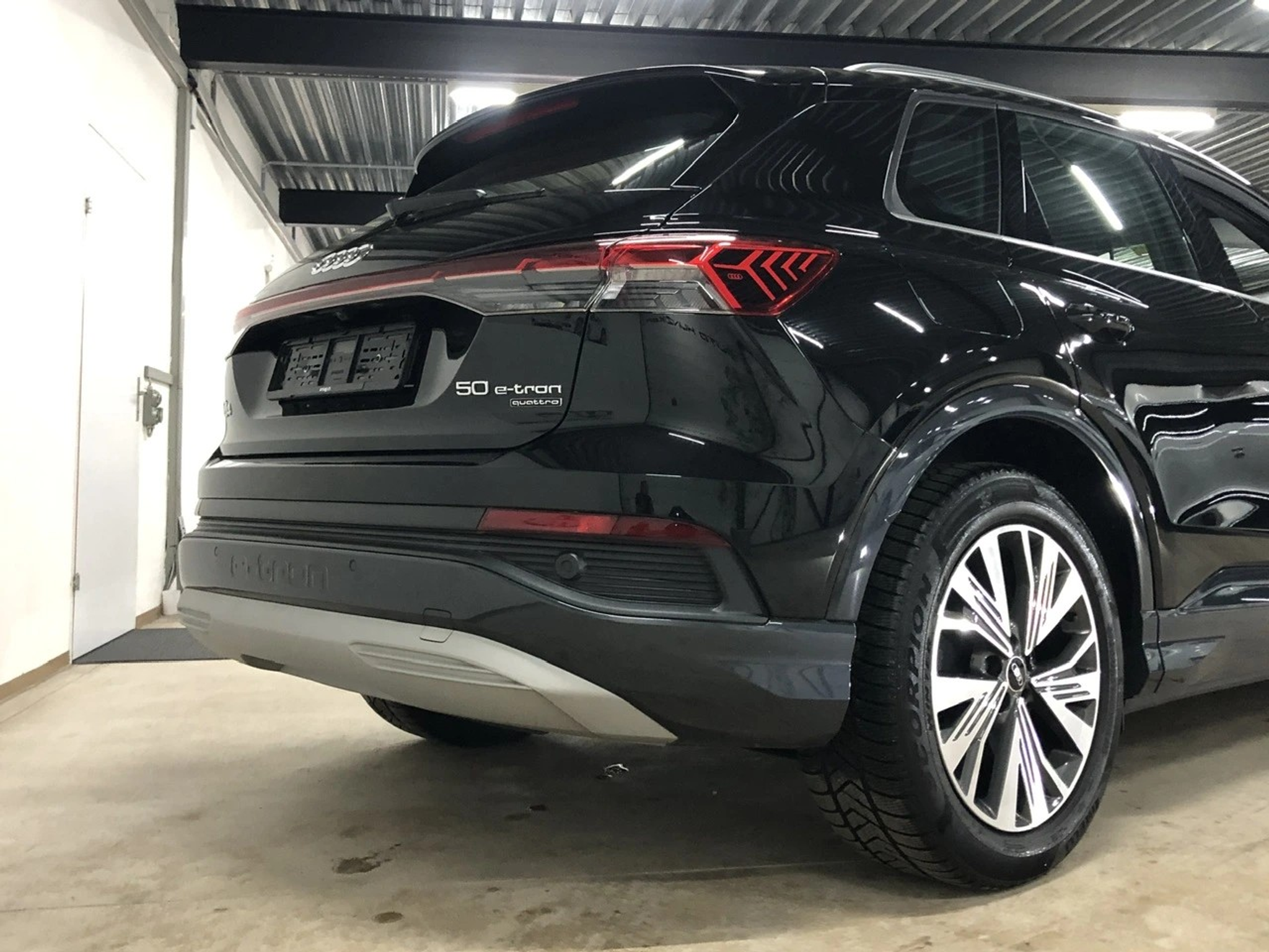 listing desktop thumbnail image 5