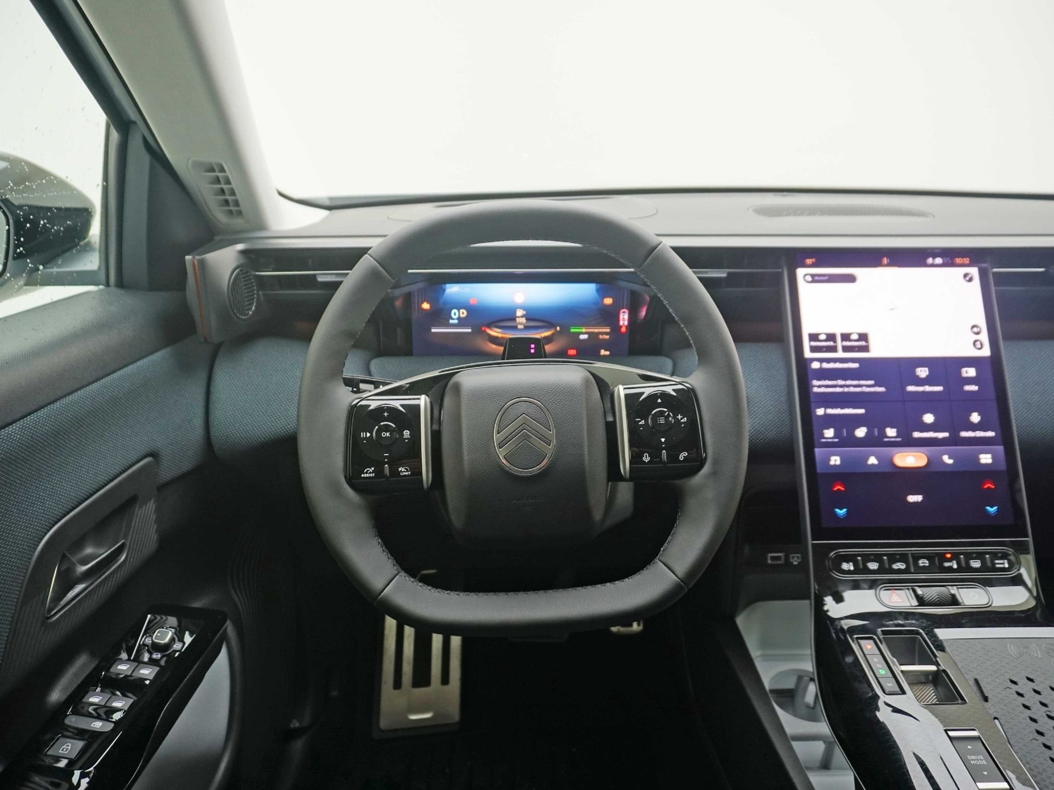 listing desktop thumbnail image 9