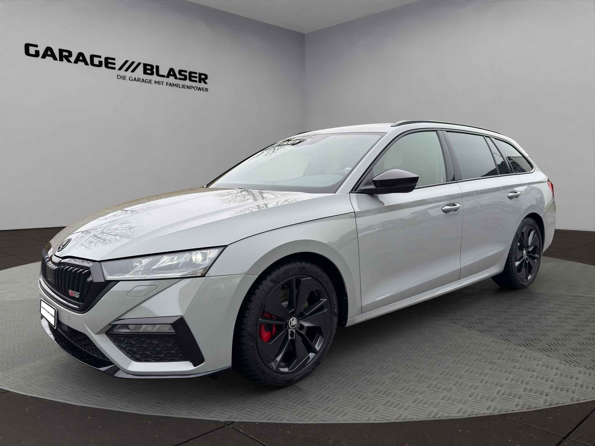 listing desktop thumbnail image 0