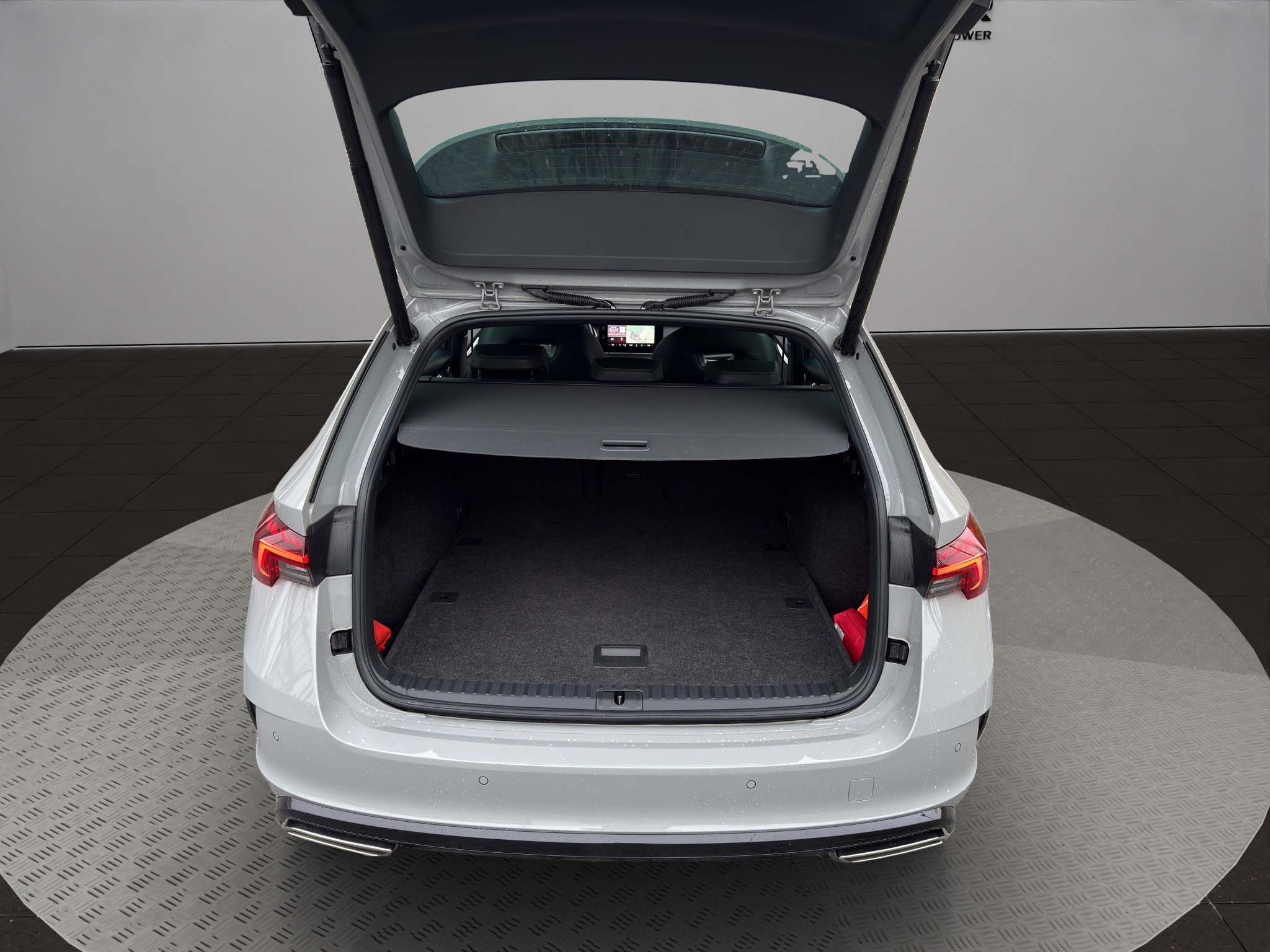 listing desktop thumbnail image 8