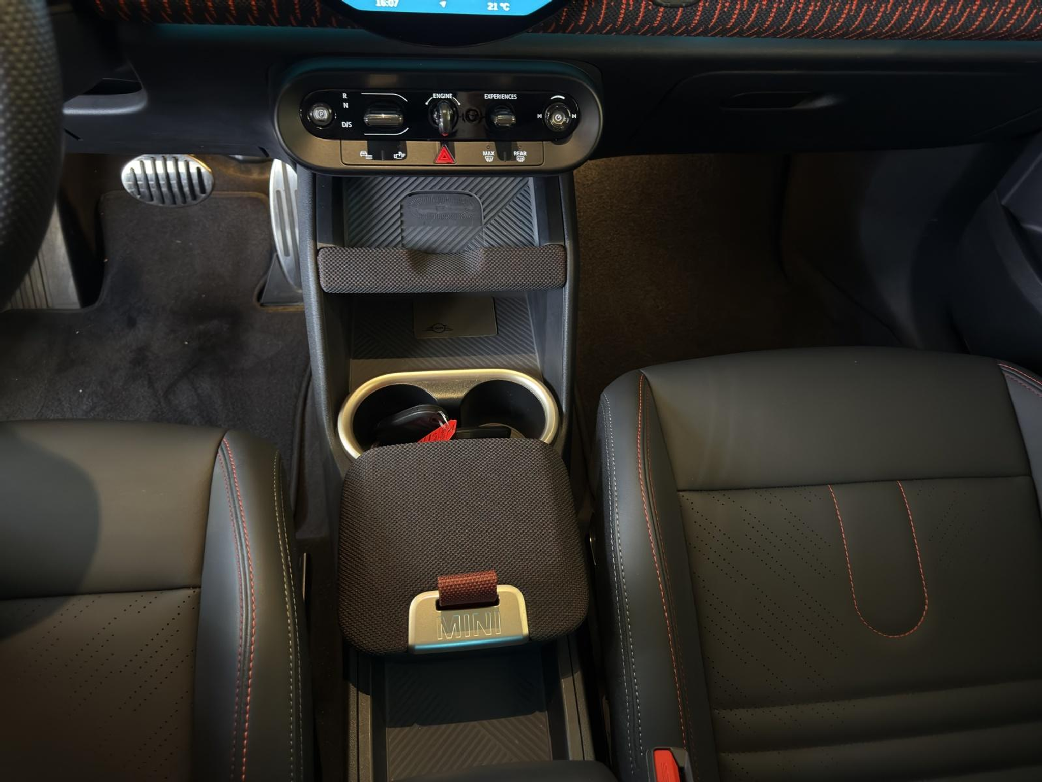 listing desktop thumbnail image 13