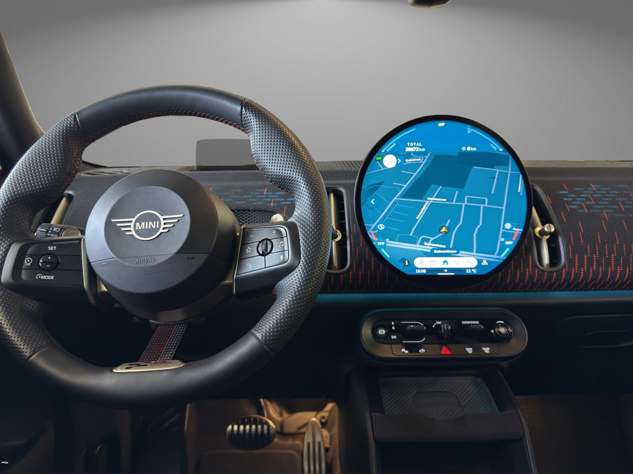 listing desktop thumbnail image 8