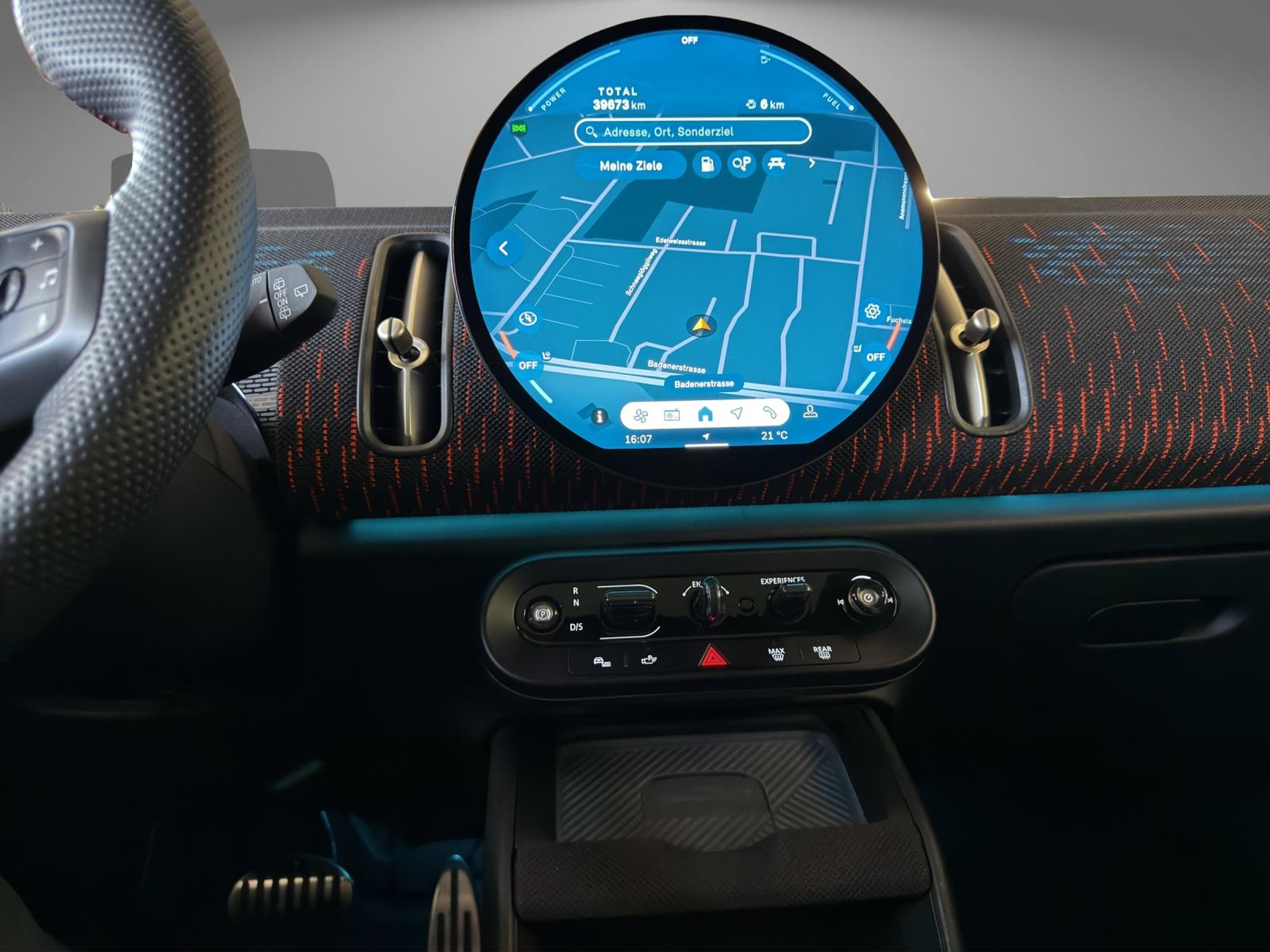 listing desktop thumbnail image 12