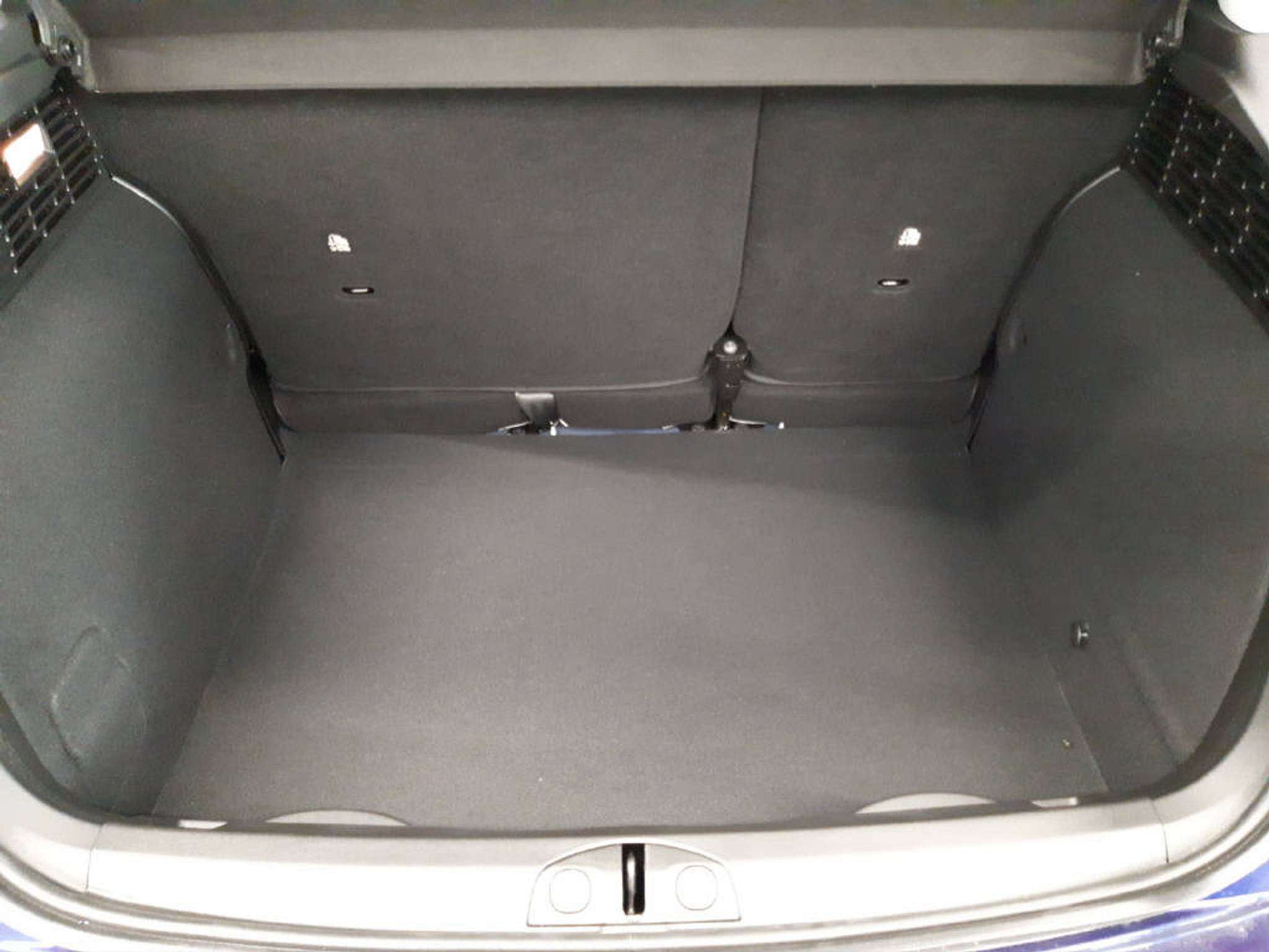 listing desktop thumbnail image 8