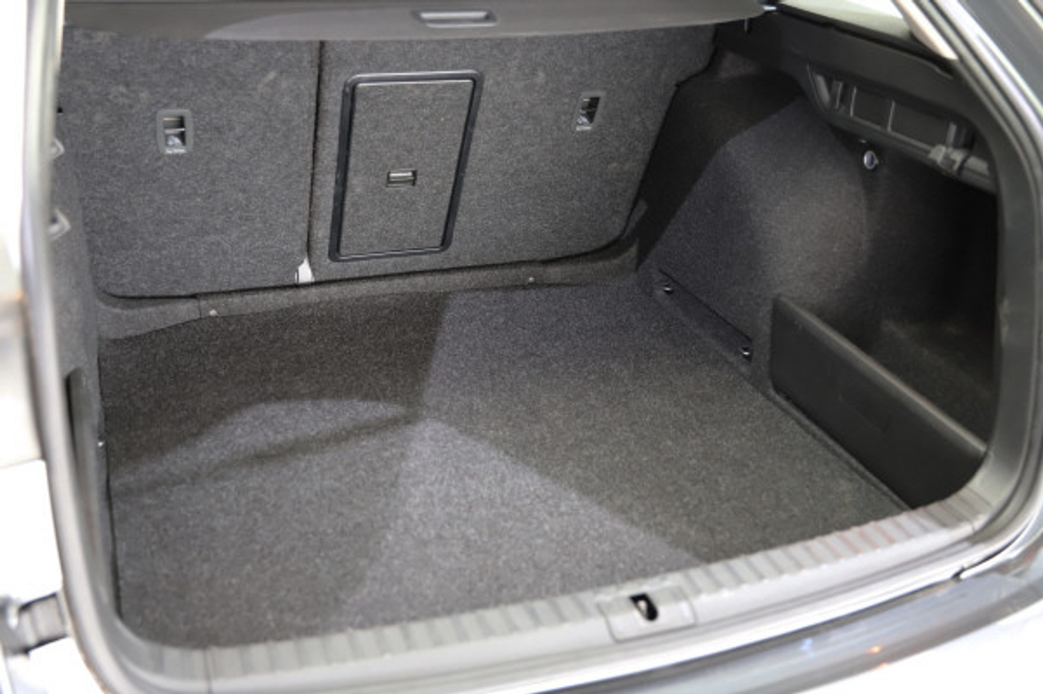 listing desktop thumbnail image 11