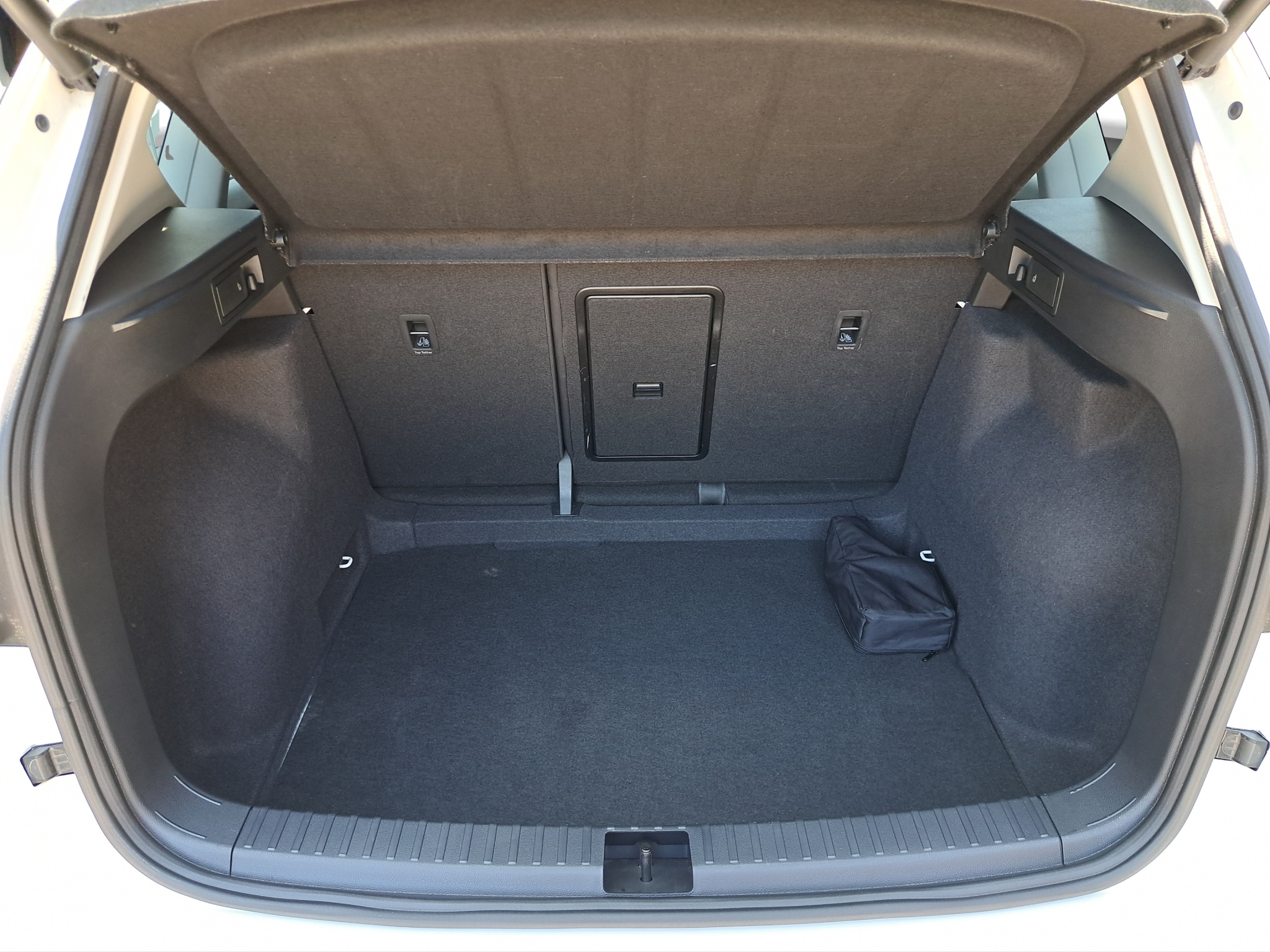 listing desktop thumbnail image 10