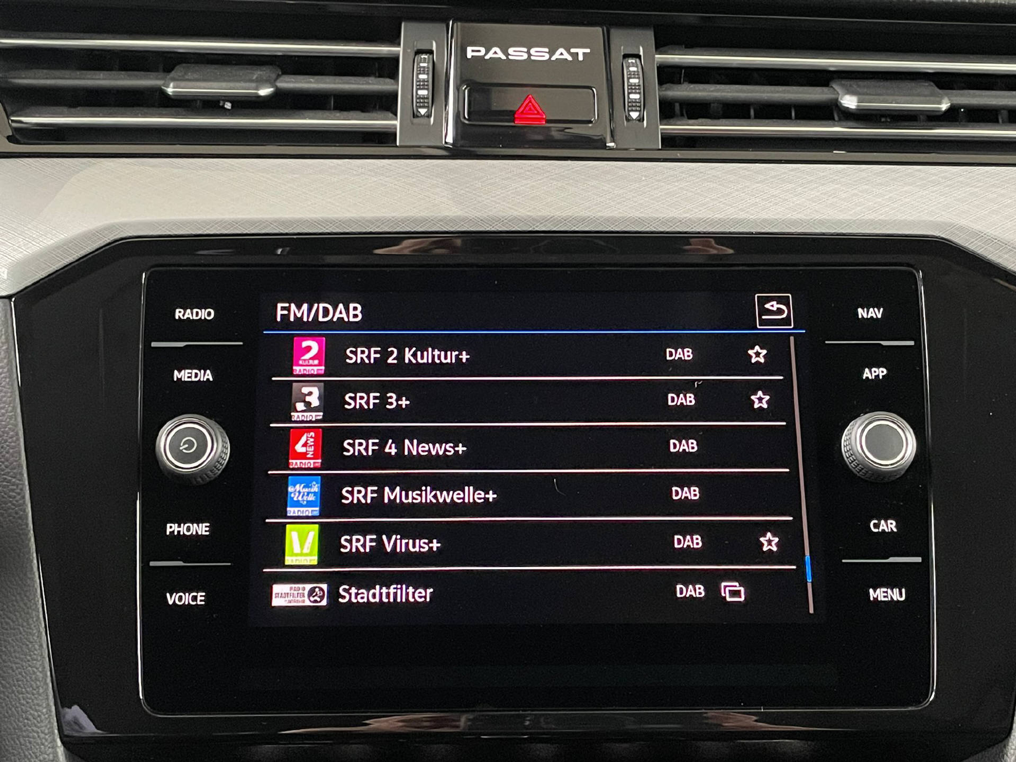 listing desktop thumbnail image 15