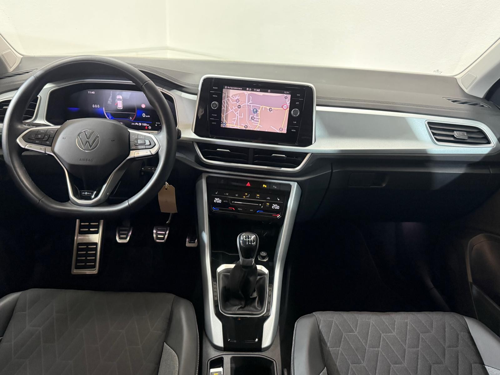 listing desktop thumbnail image 10