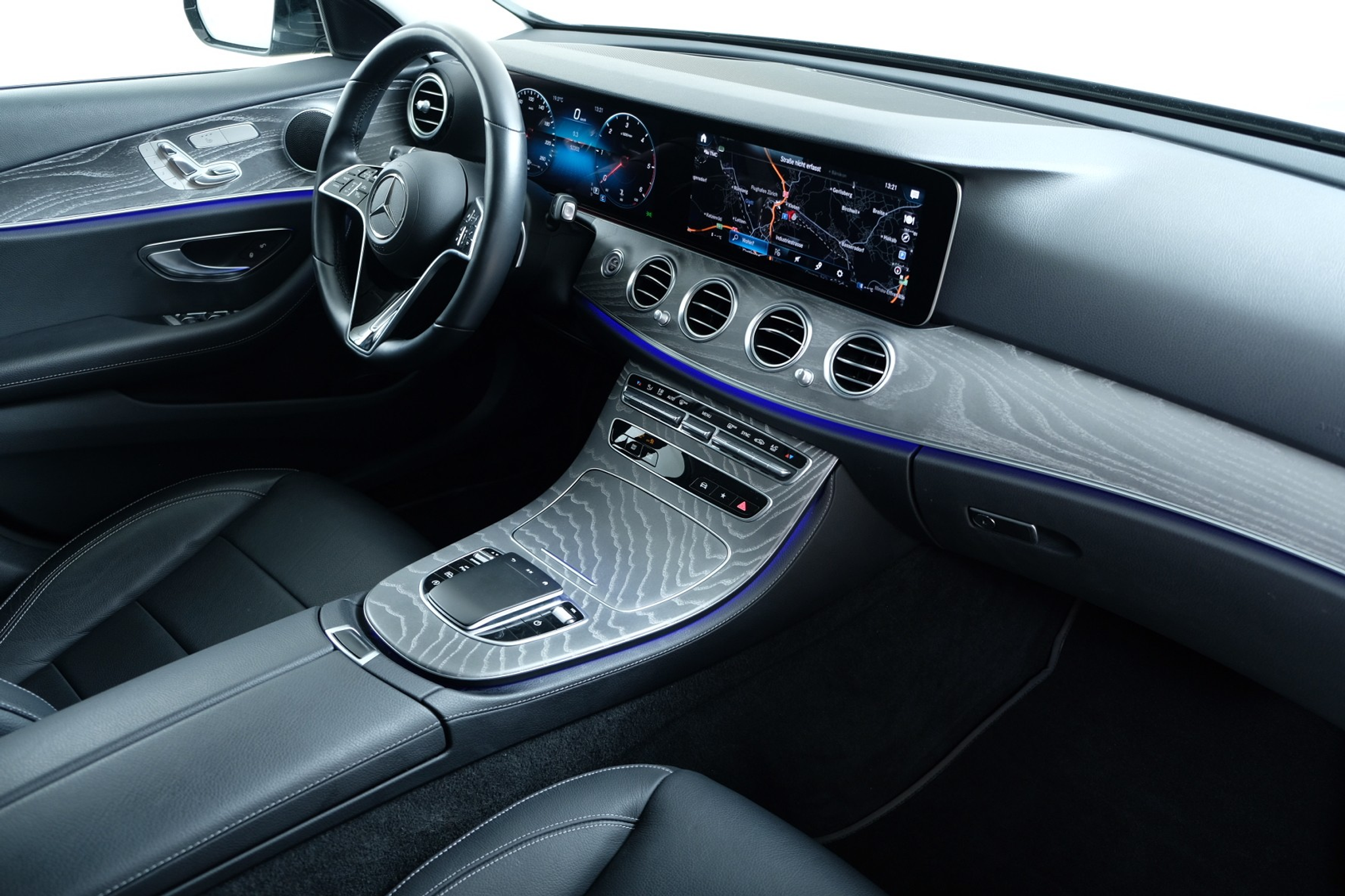 listing desktop thumbnail image 9