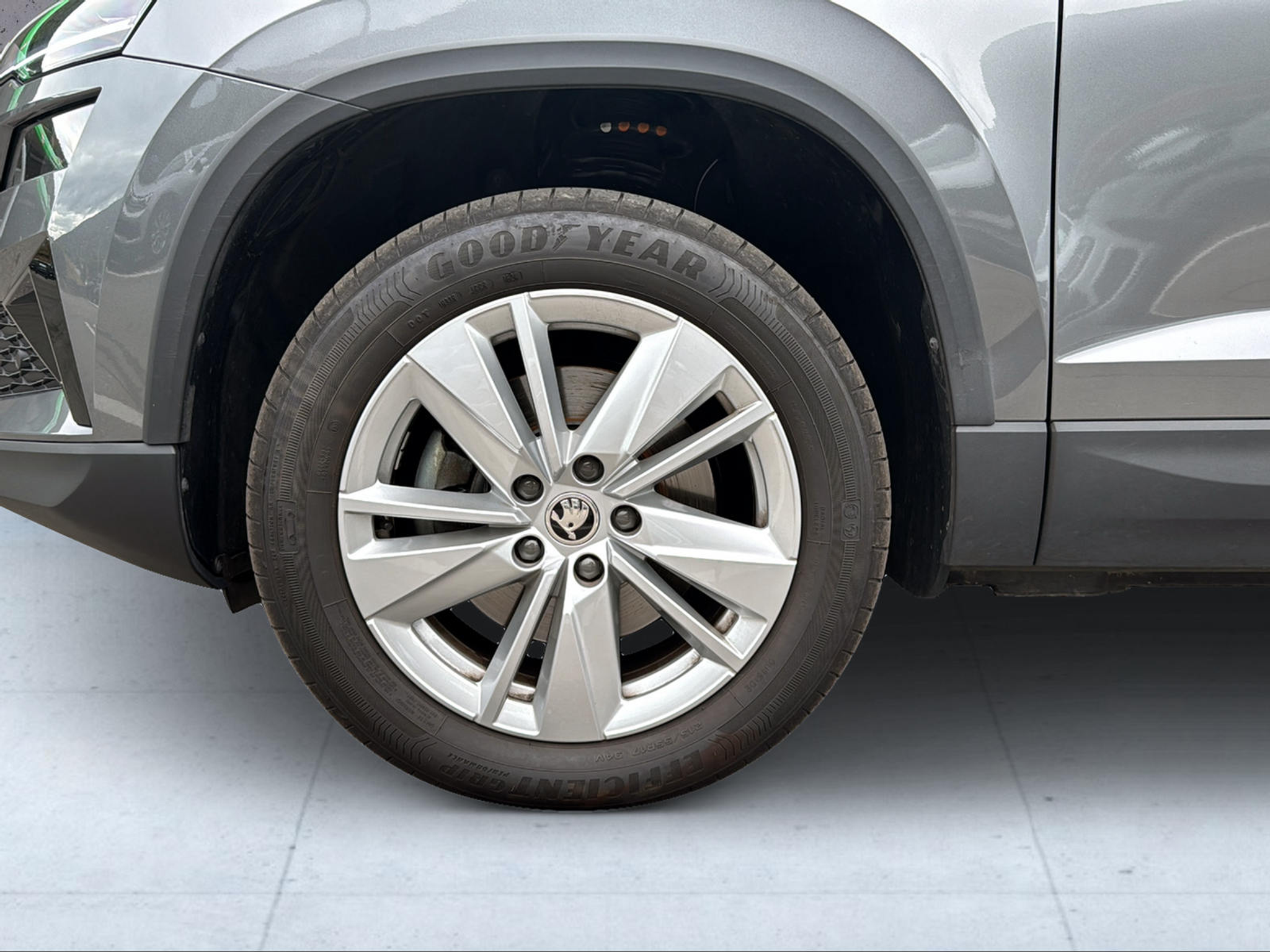 listing desktop thumbnail image 8