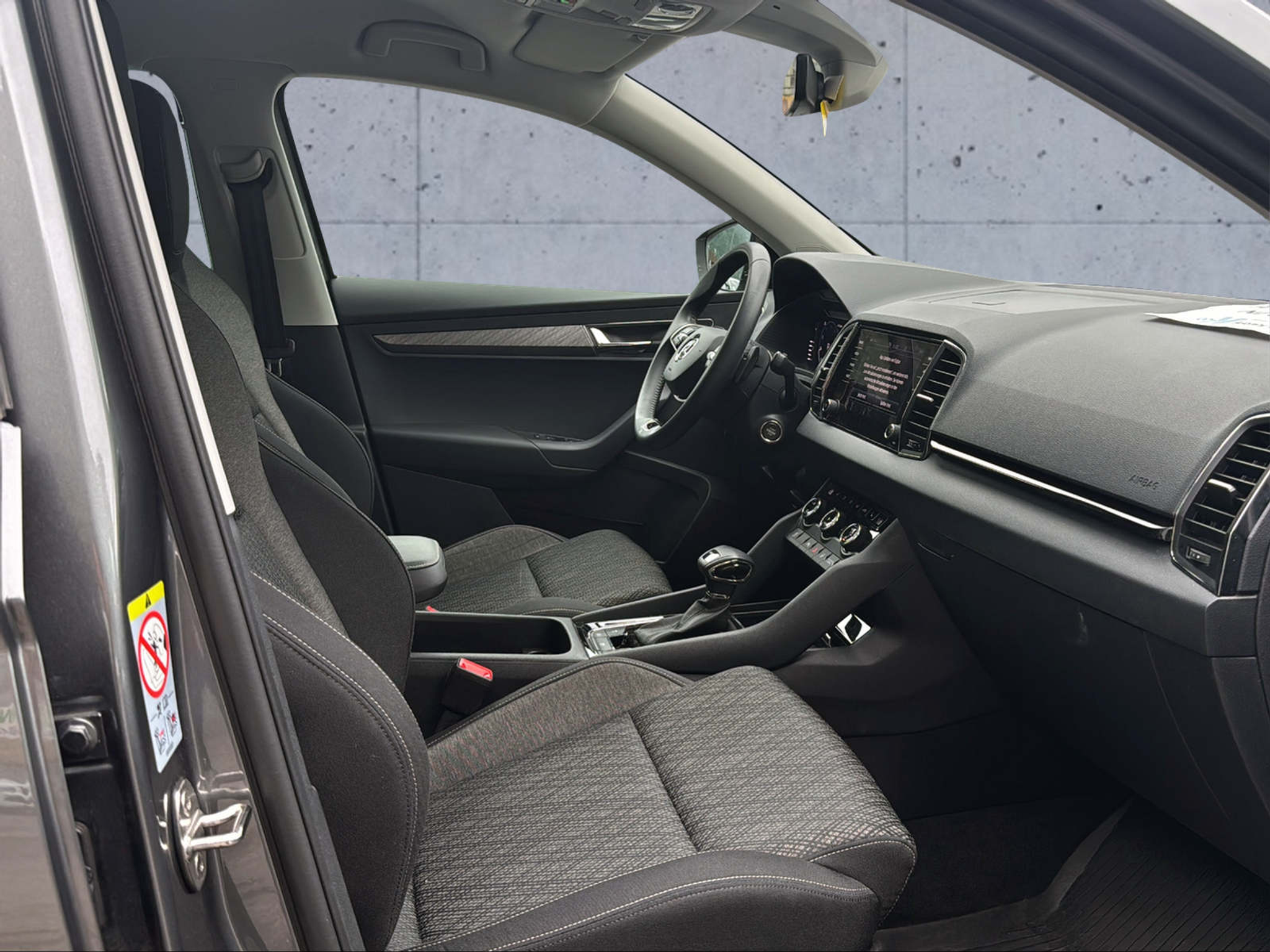 listing desktop thumbnail image 15