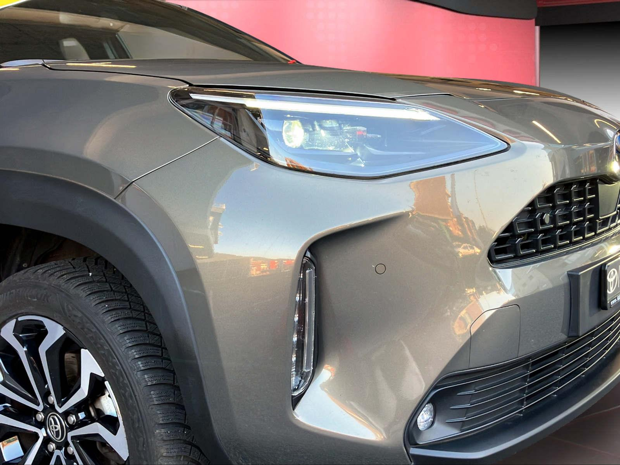 listing desktop thumbnail image 11