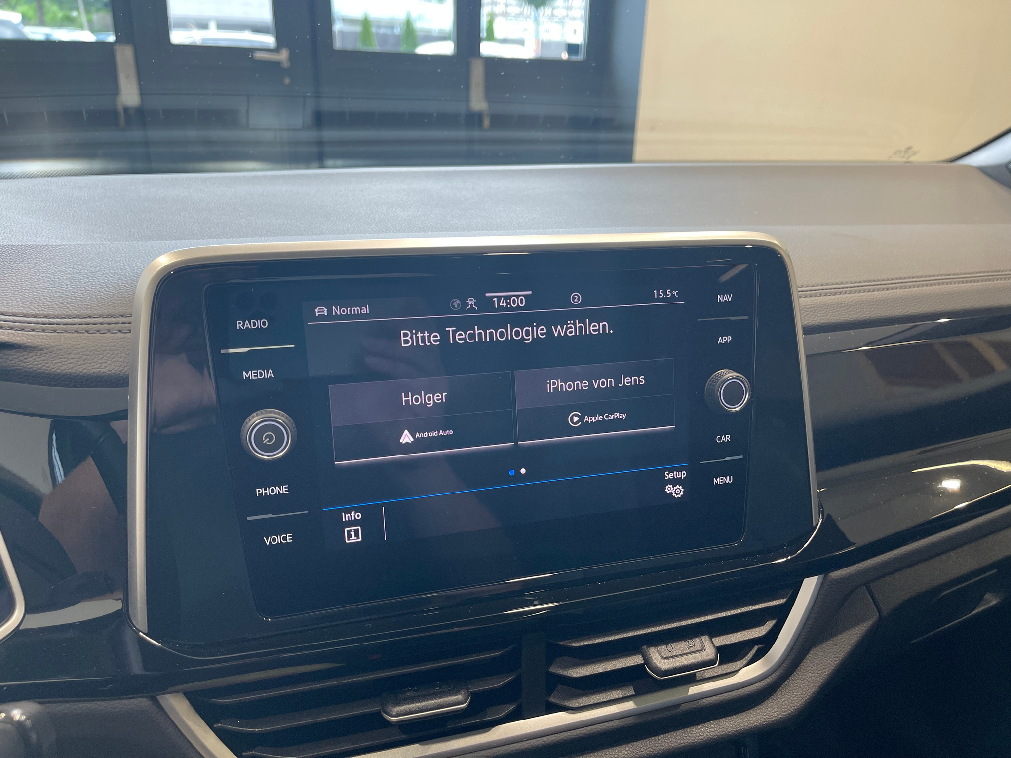 listing desktop thumbnail image 19