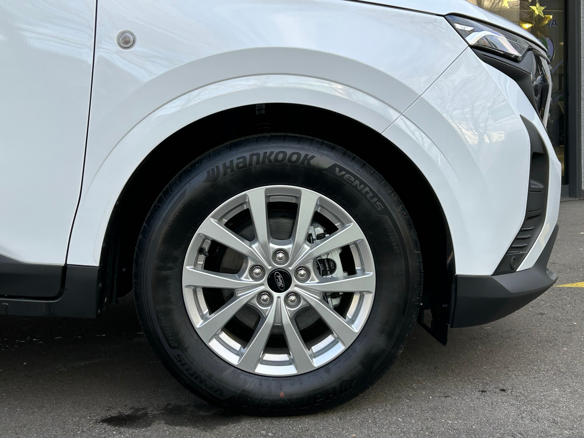 listing desktop thumbnail image 5