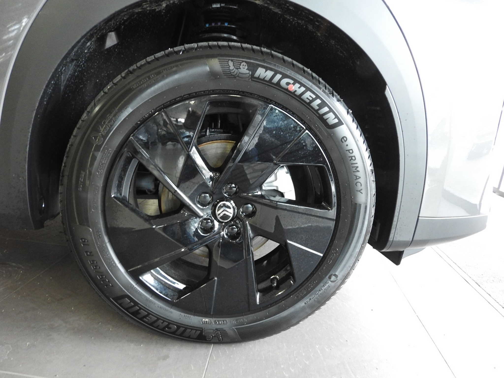 listing desktop thumbnail image 12