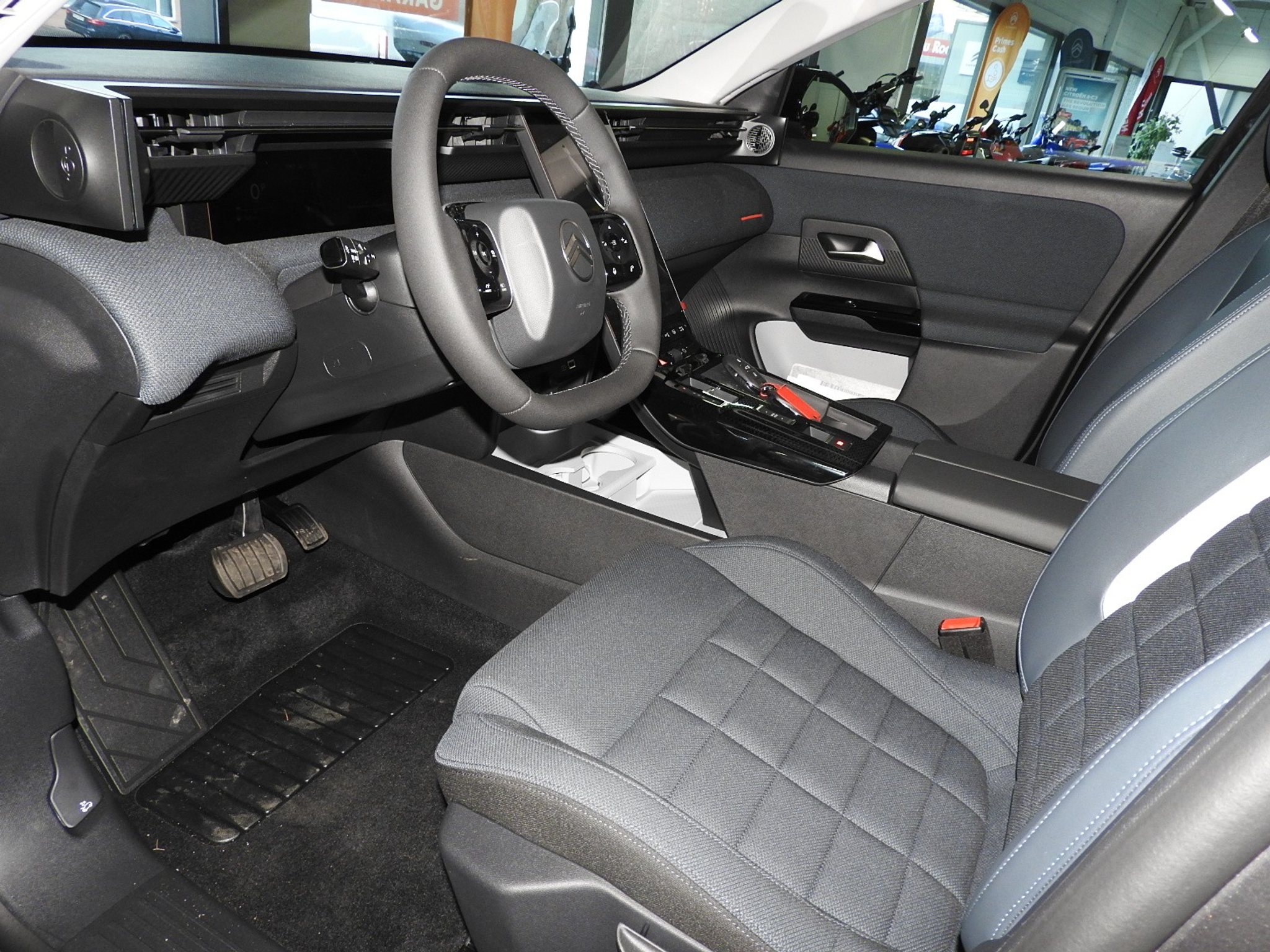 listing desktop thumbnail image 6