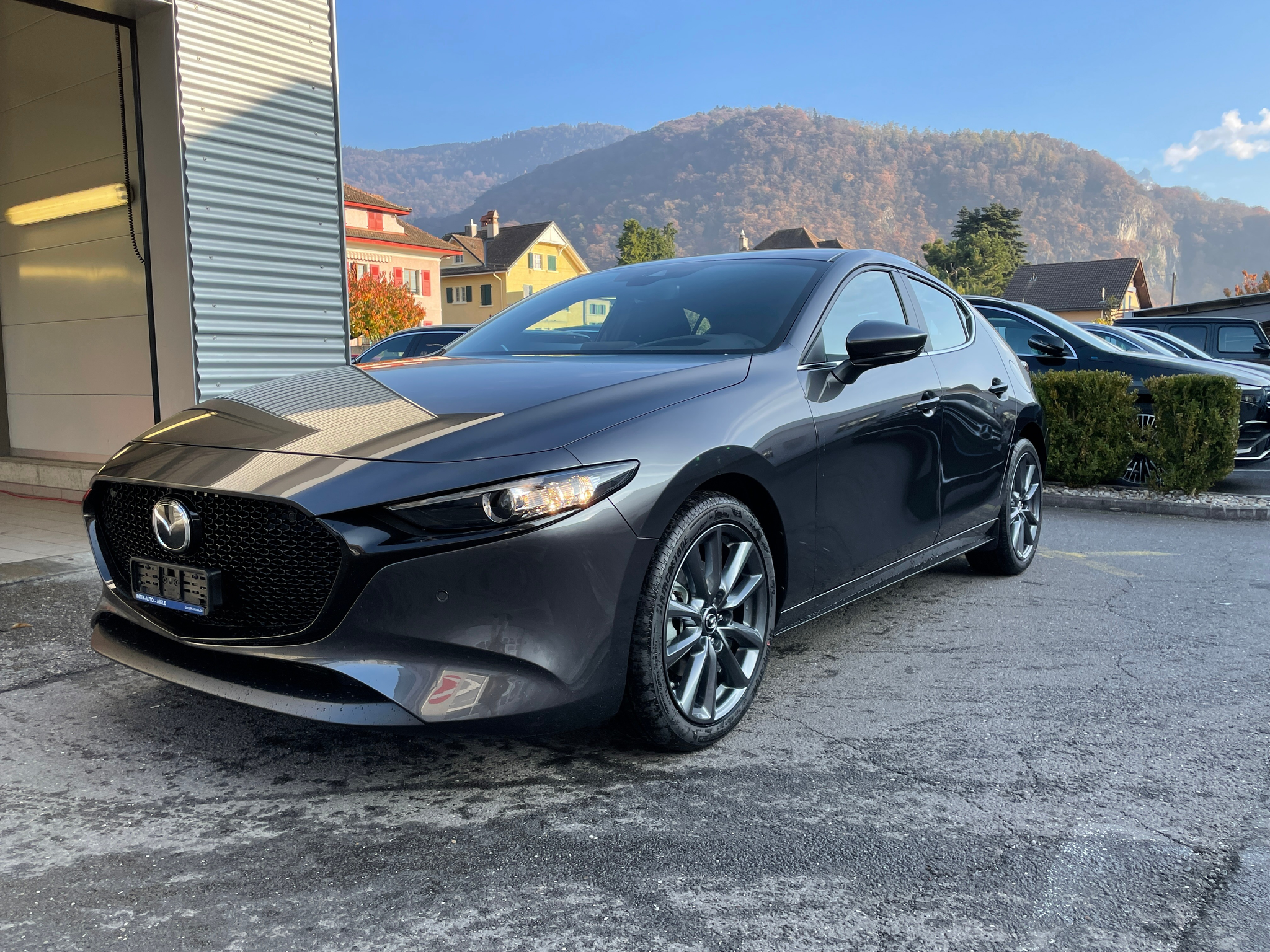 listing desktop thumbnail image 0