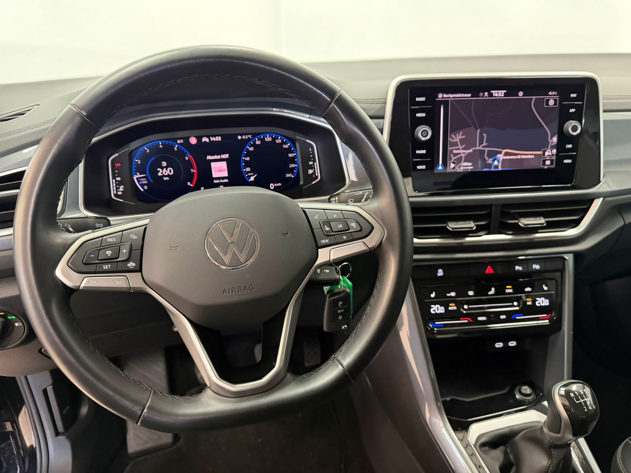 listing desktop thumbnail image 7