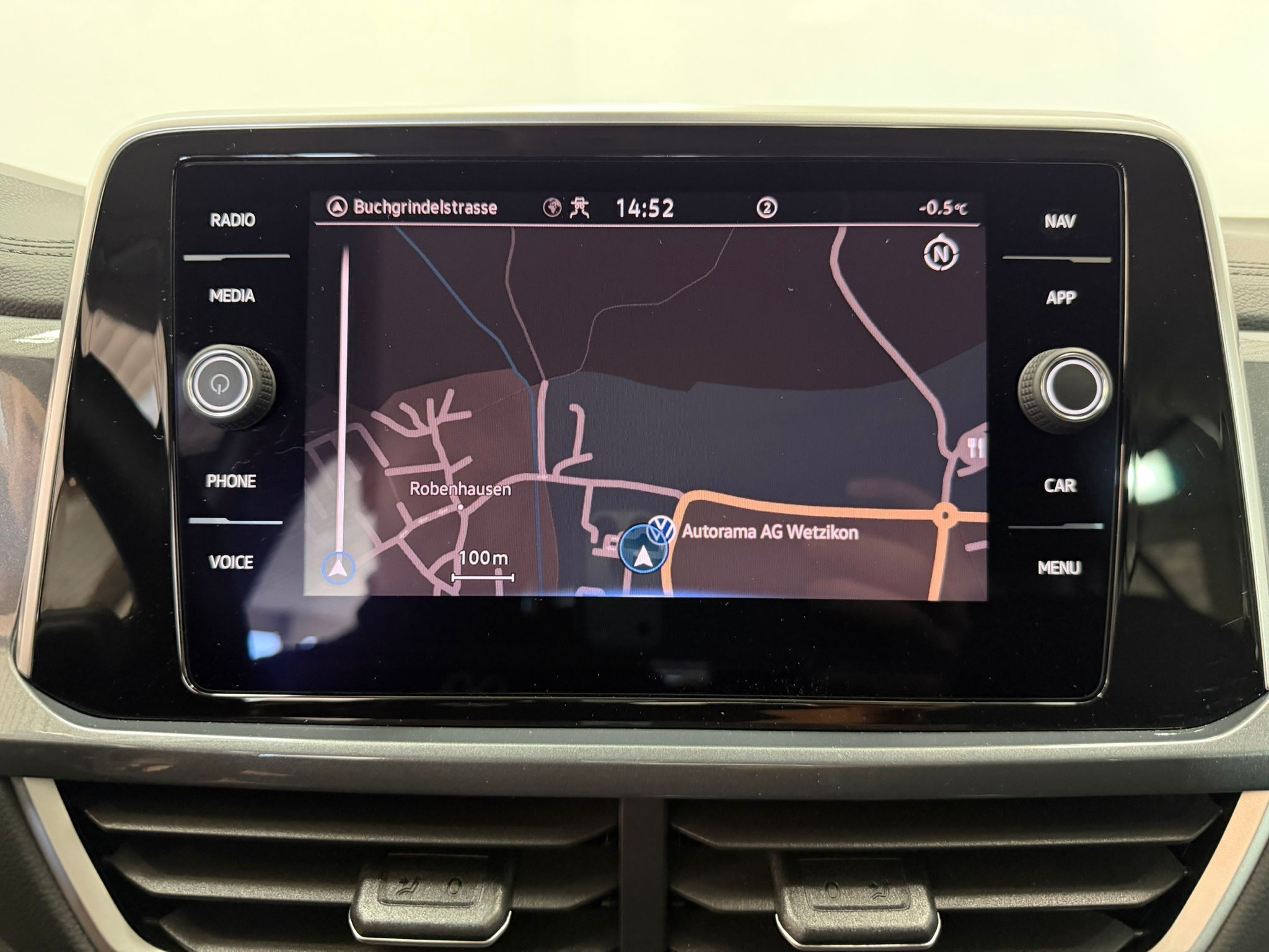 listing desktop thumbnail image 11