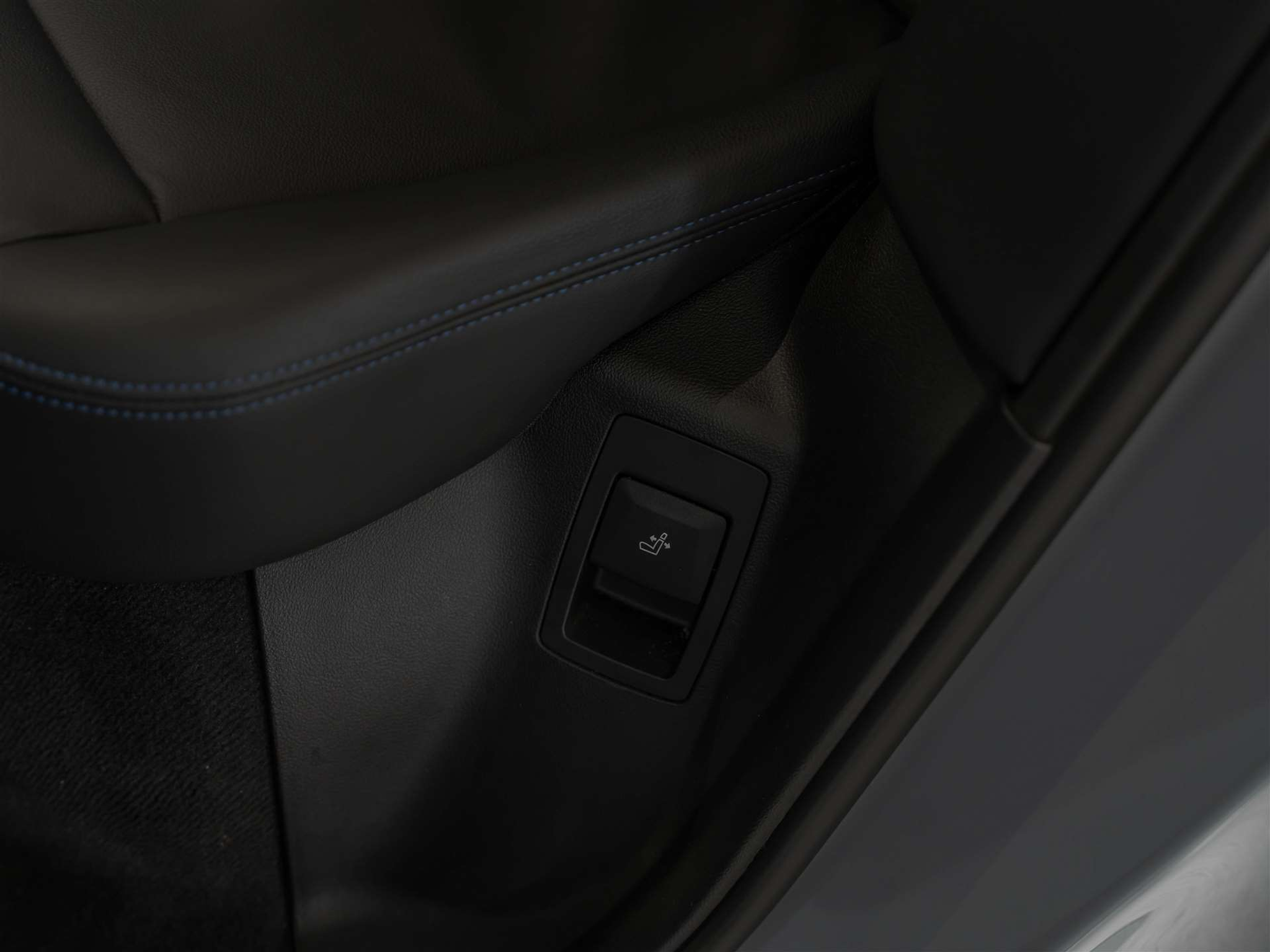 listing desktop thumbnail image 26