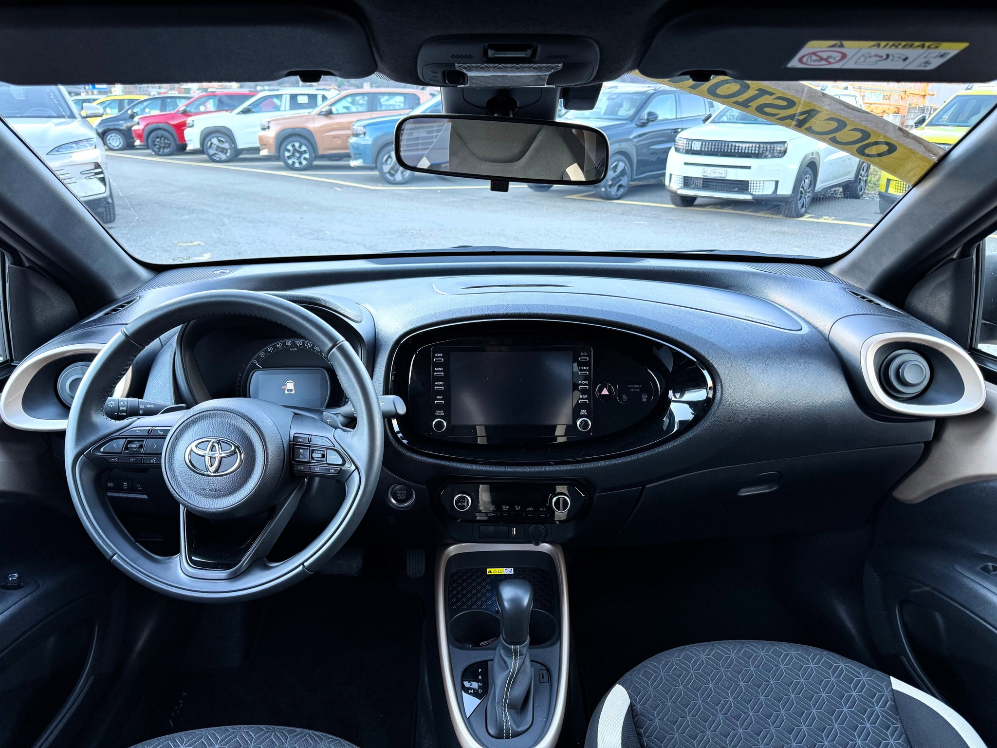 listing desktop thumbnail image 8