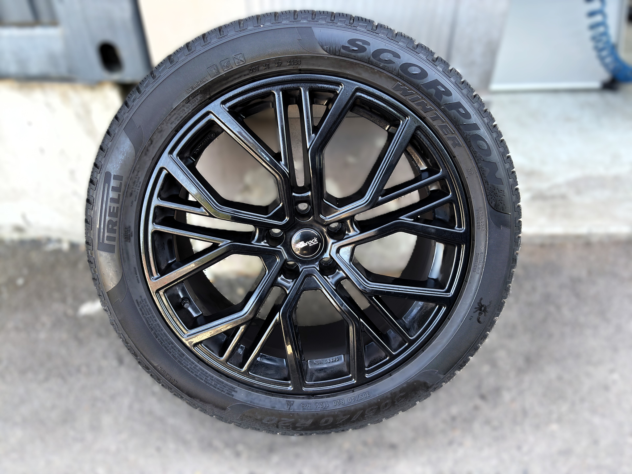 listing desktop thumbnail image 11