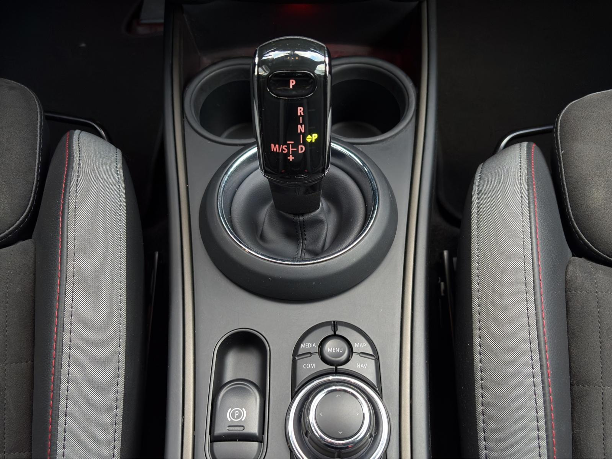 listing desktop thumbnail image 18