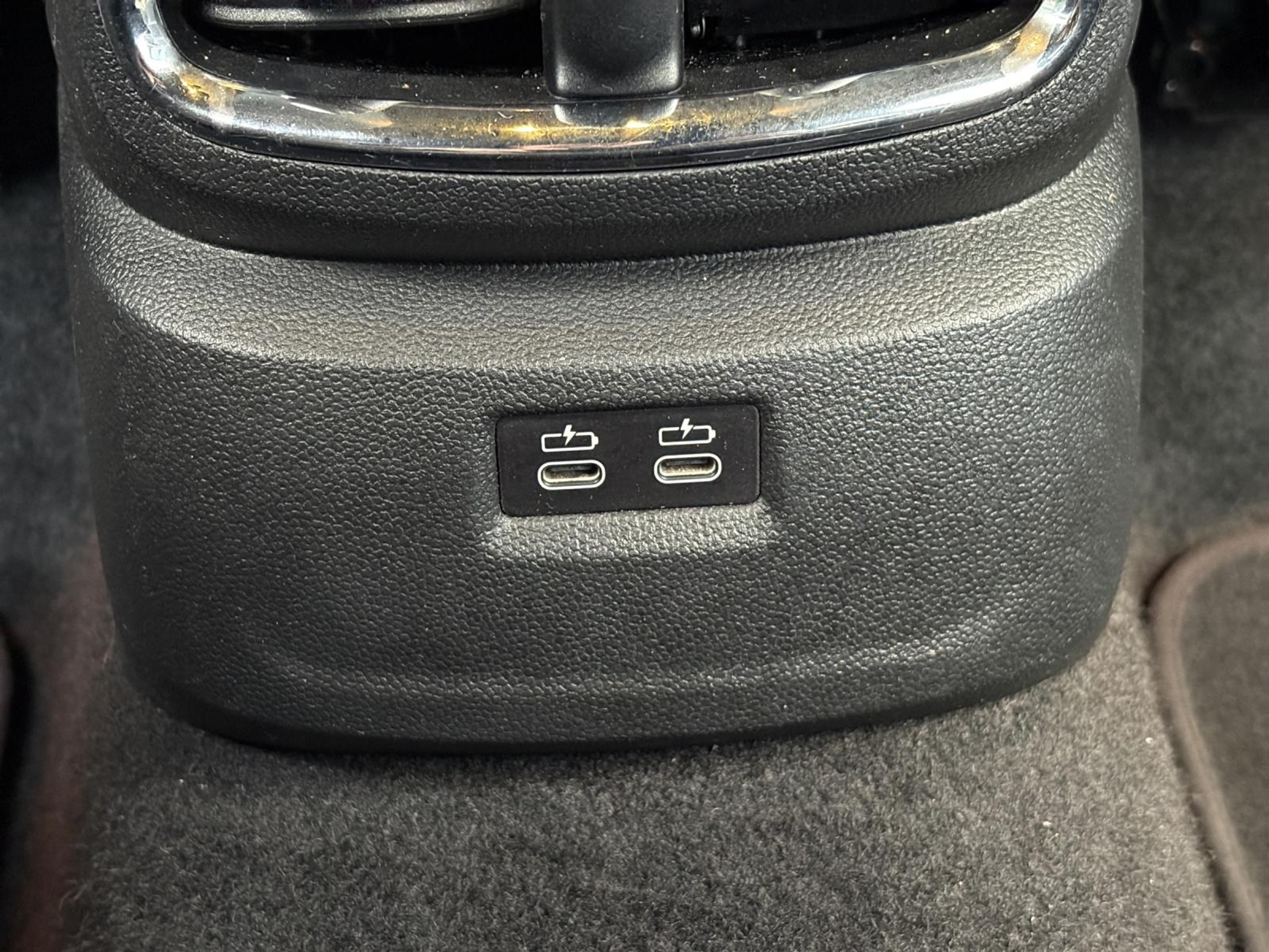 listing desktop thumbnail image 14