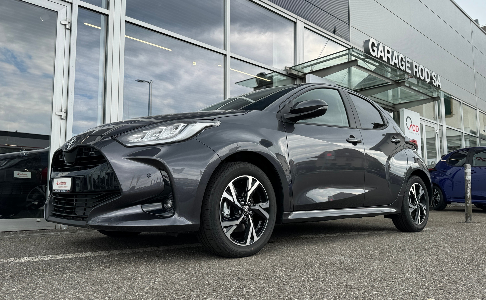 listing desktop thumbnail image 1