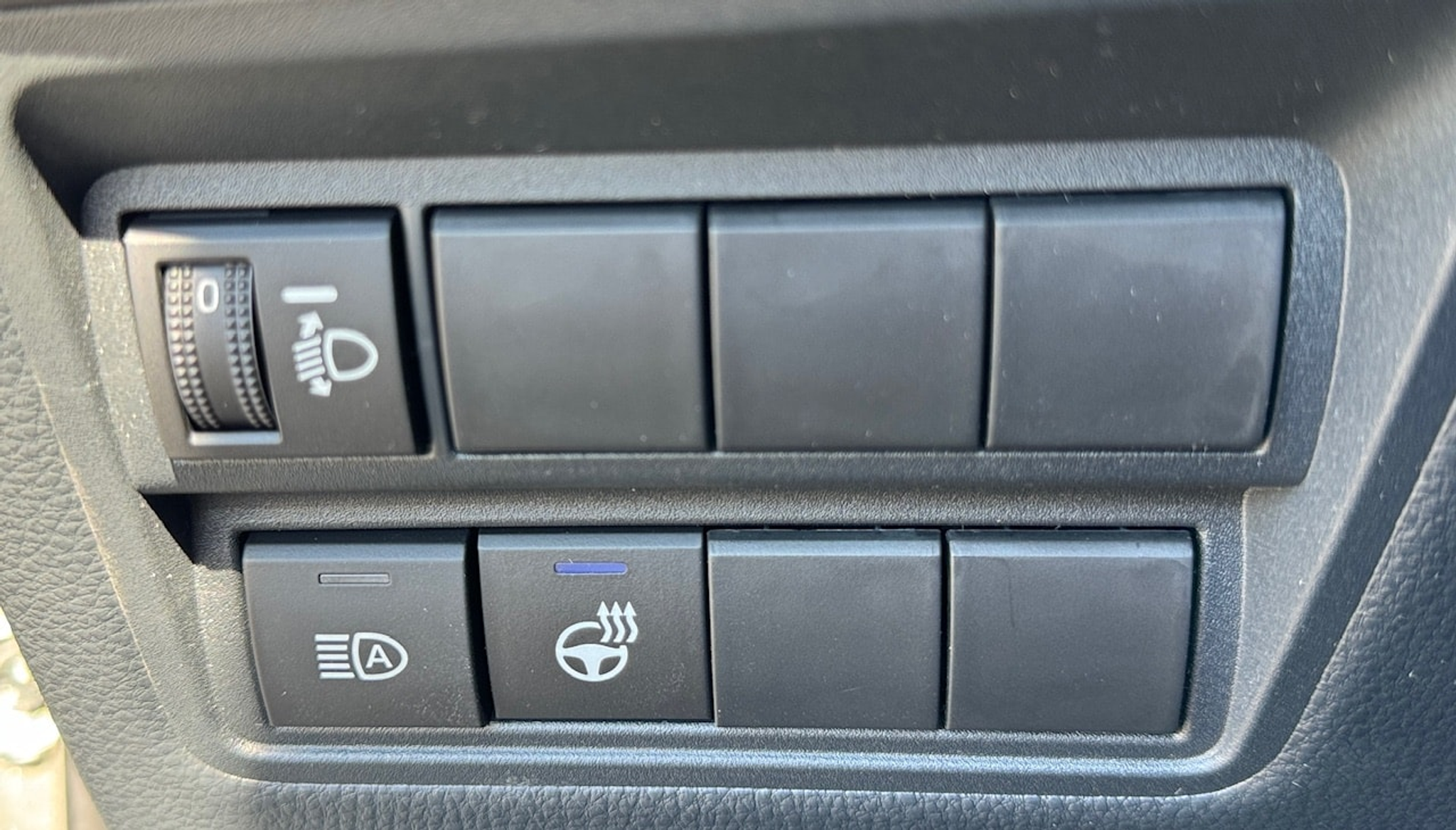 listing desktop thumbnail image 18