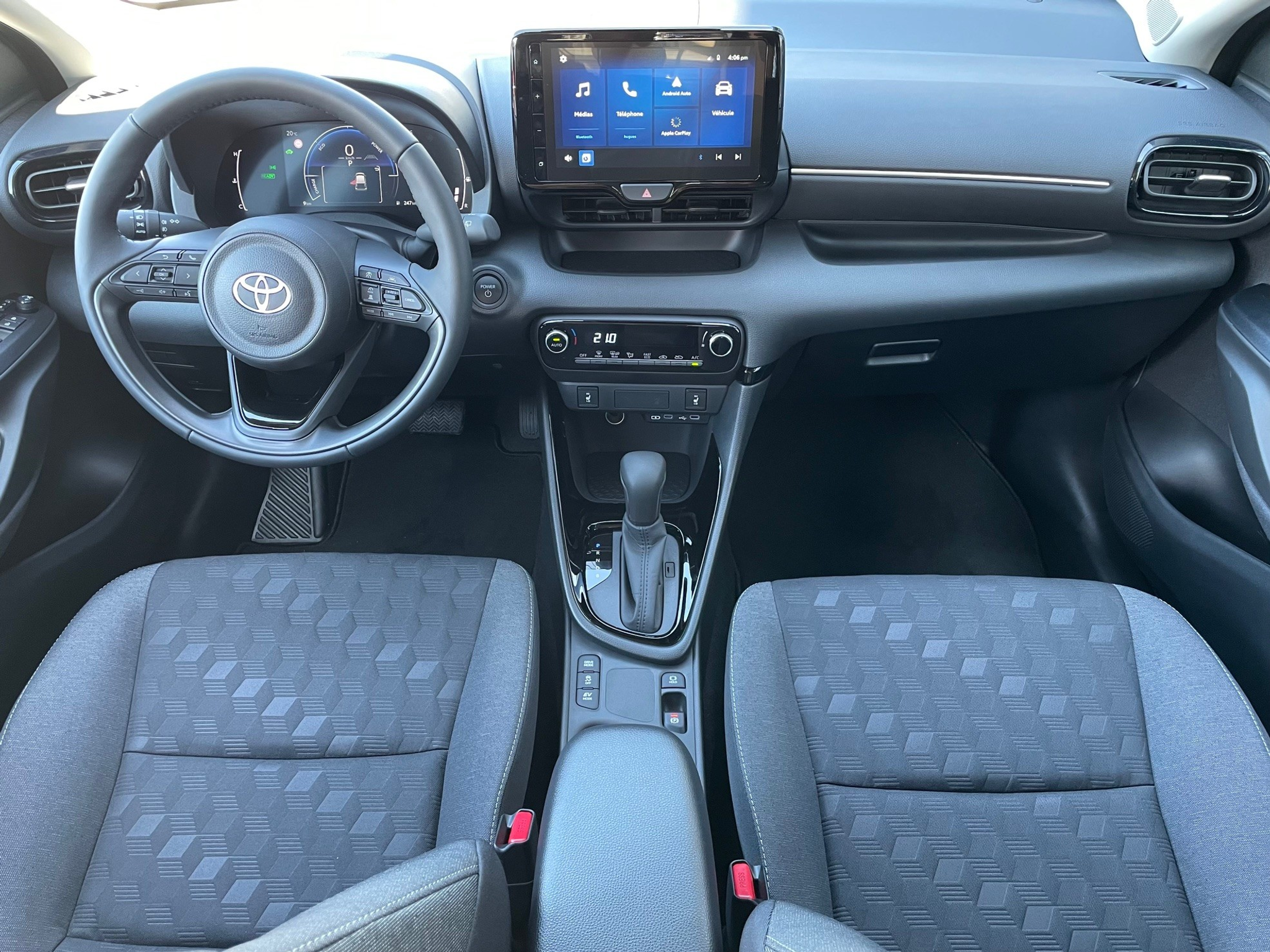 listing desktop thumbnail image 11