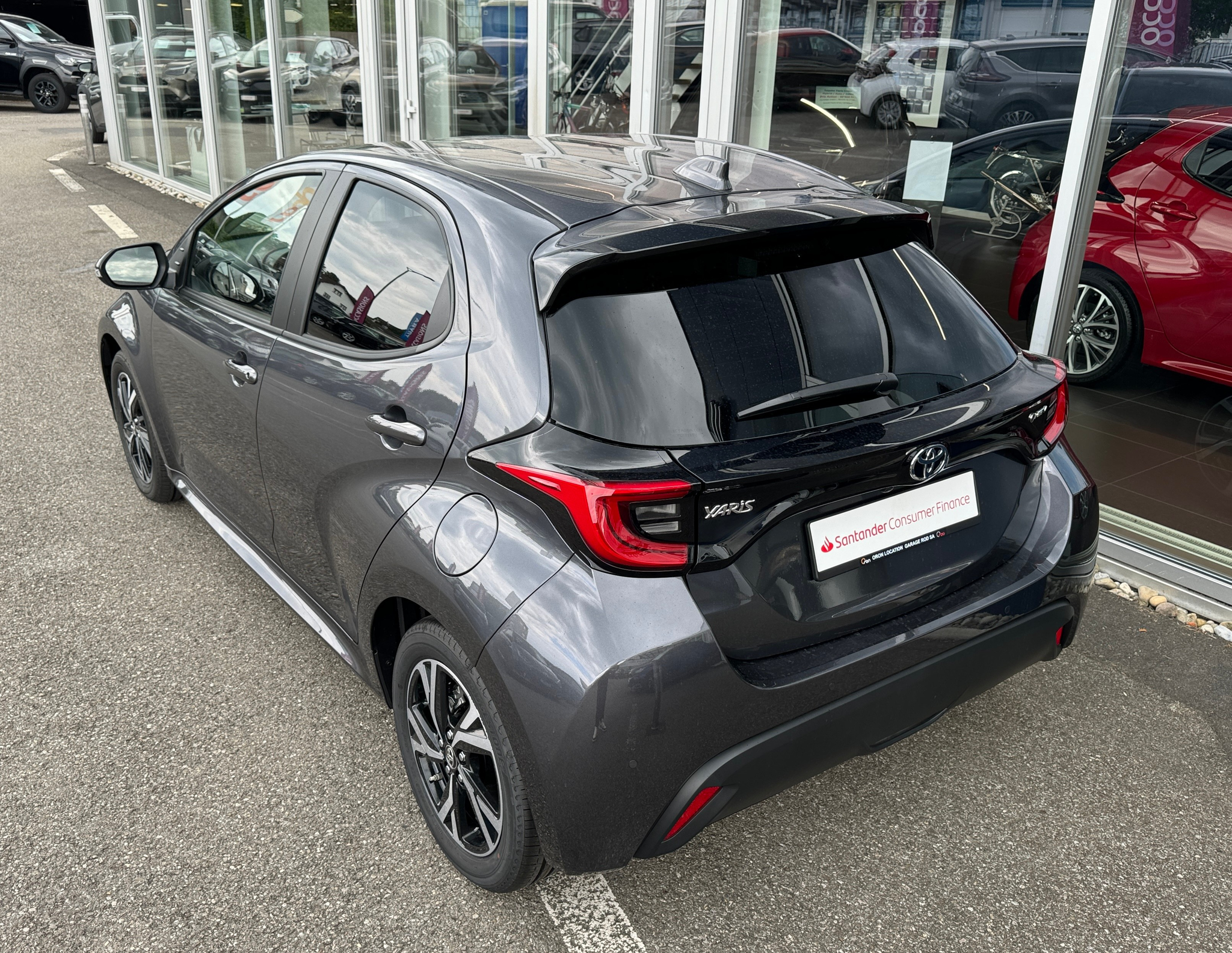 listing desktop thumbnail image 6