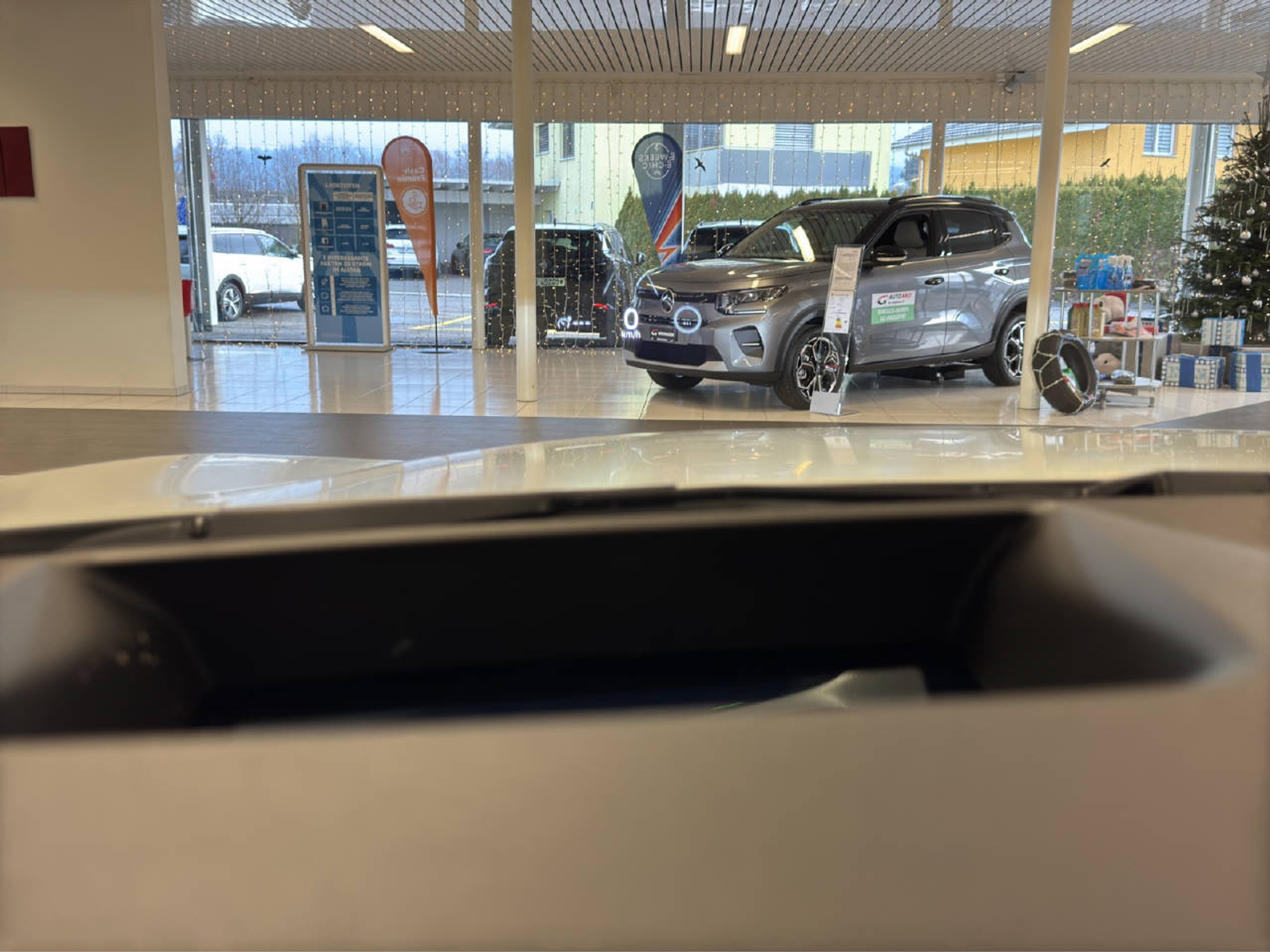 listing desktop thumbnail image 14