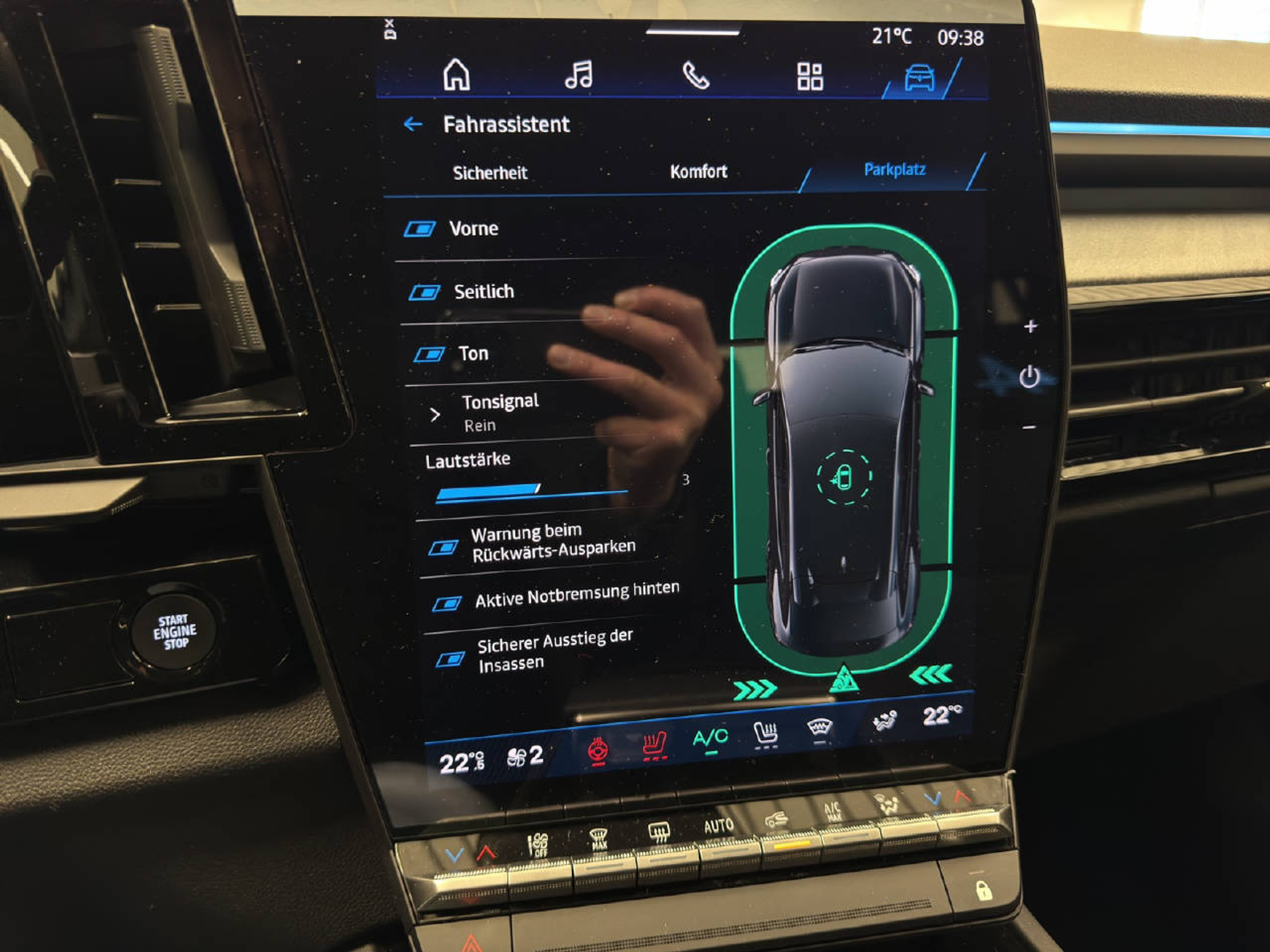 listing desktop thumbnail image 12