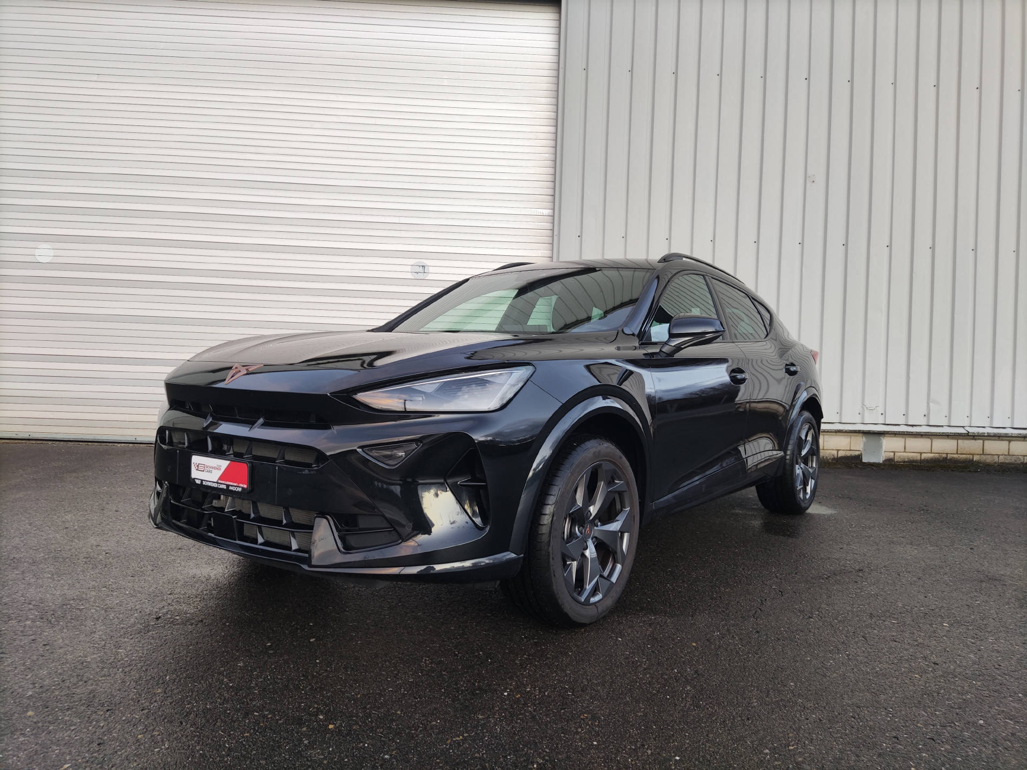 listing desktop thumbnail image 1