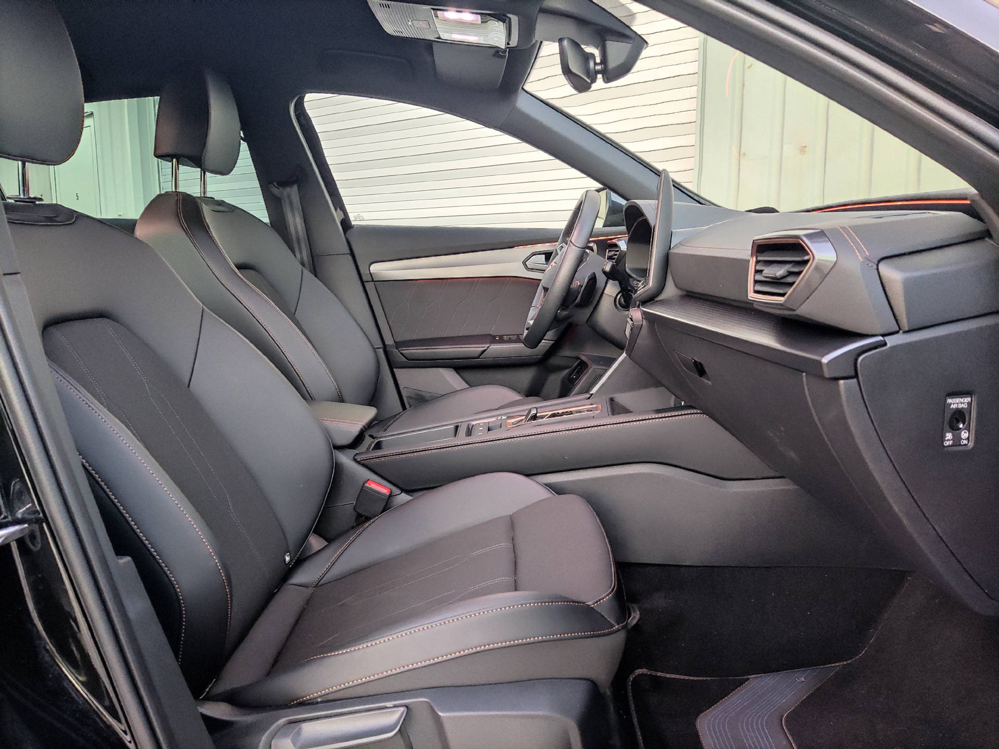 listing desktop thumbnail image 9