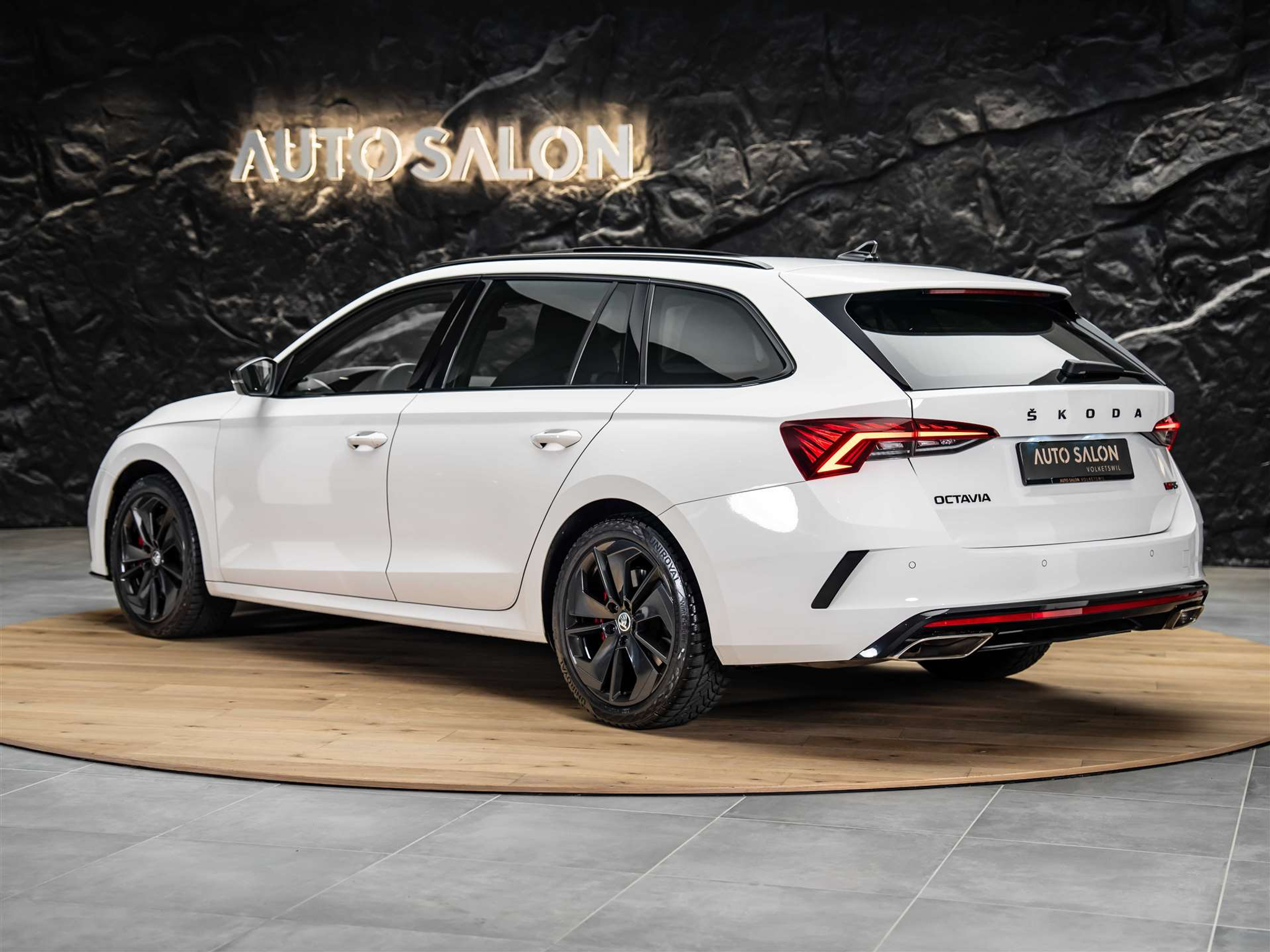 listing desktop thumbnail image 2