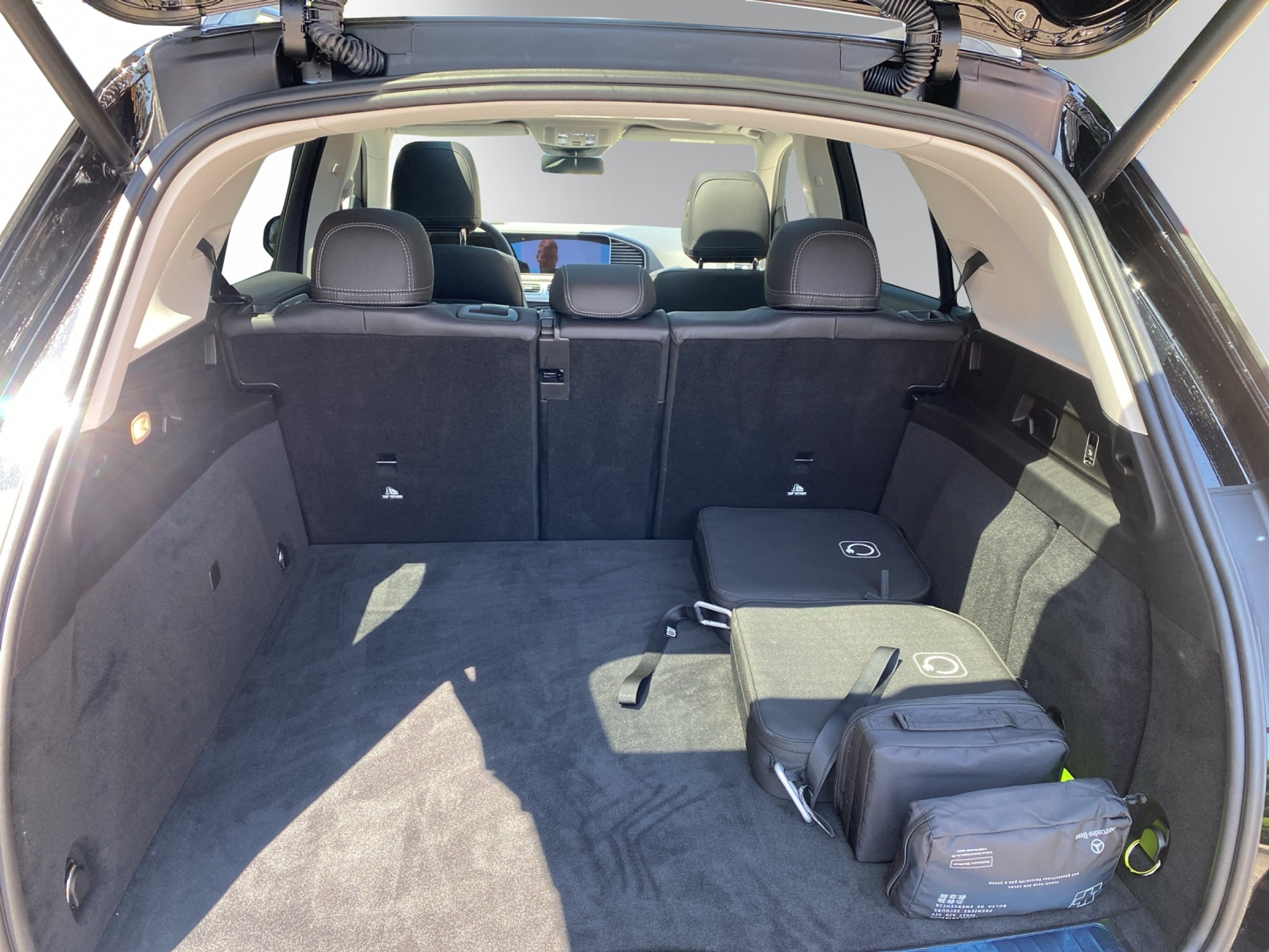 listing desktop thumbnail image 12