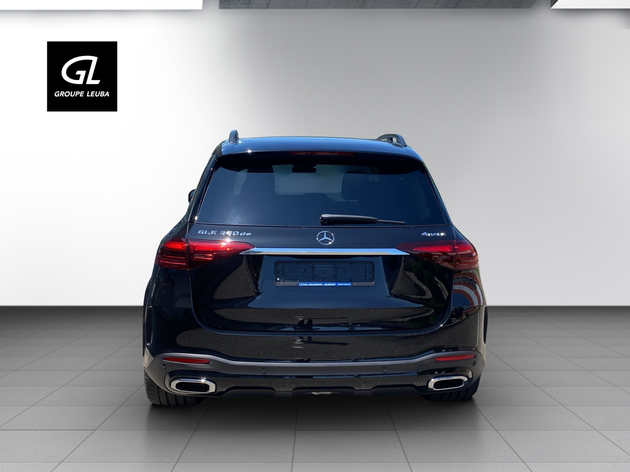 listing desktop thumbnail image 4