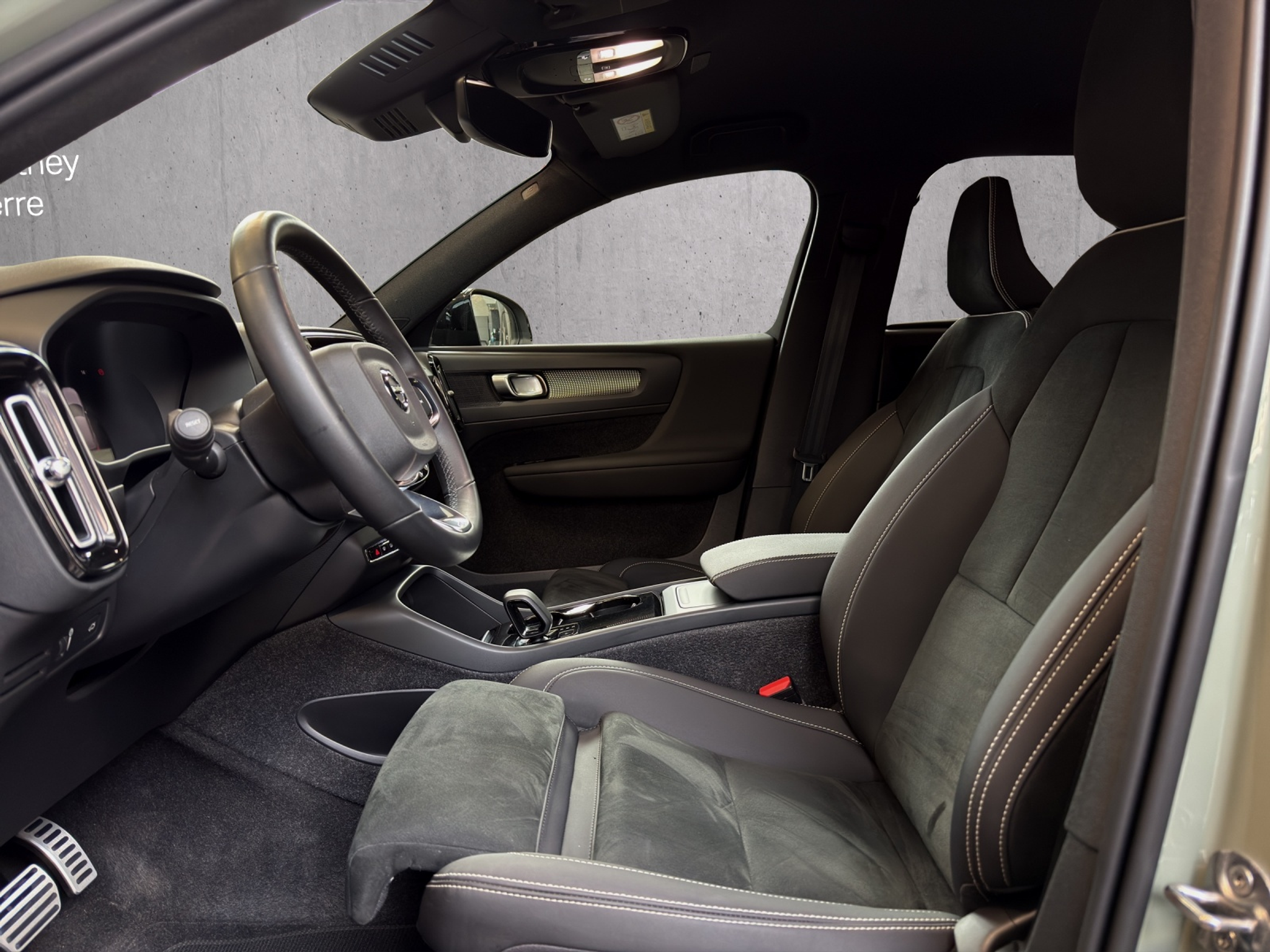 listing desktop thumbnail image 12