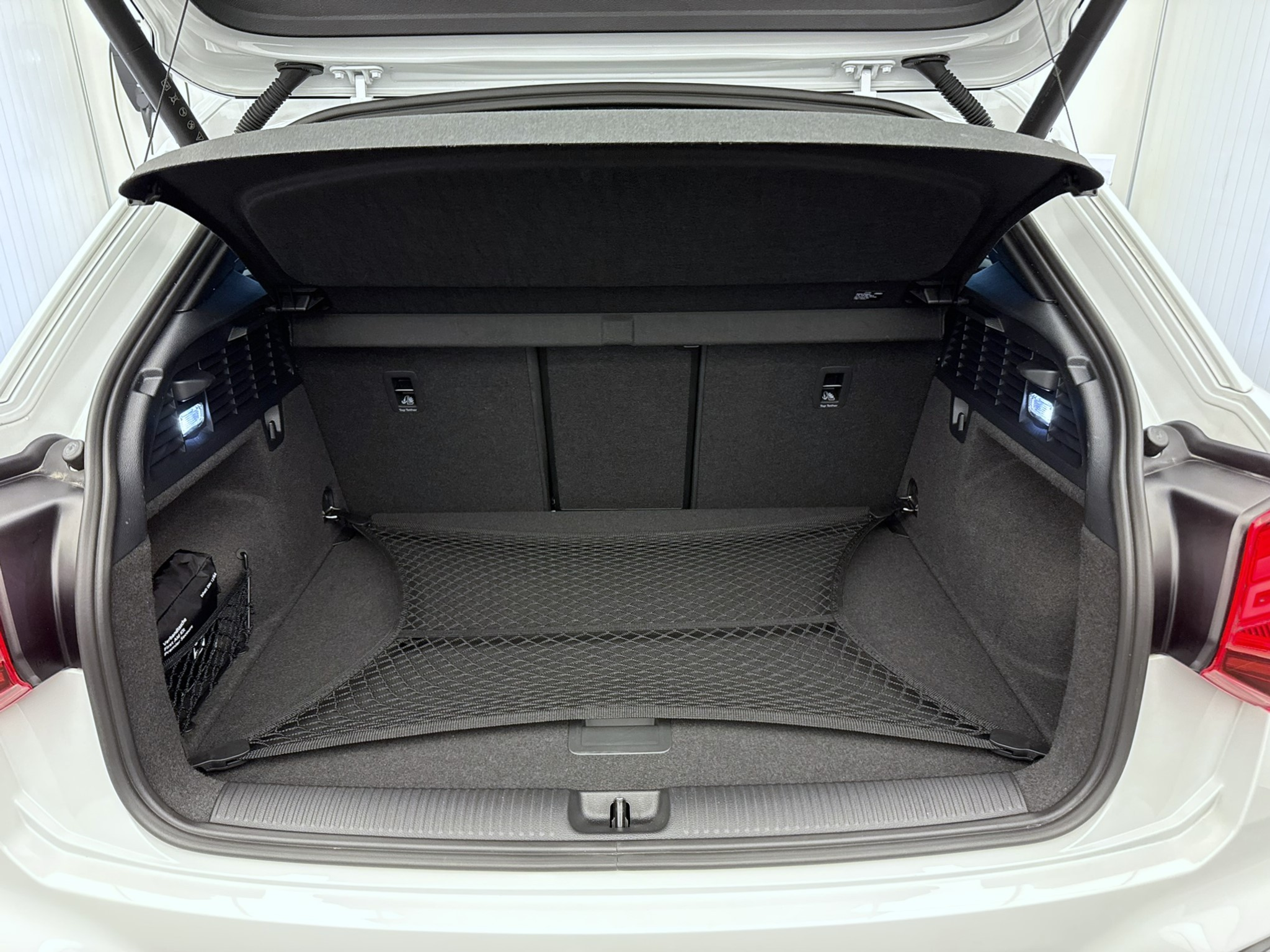 listing desktop thumbnail image 23