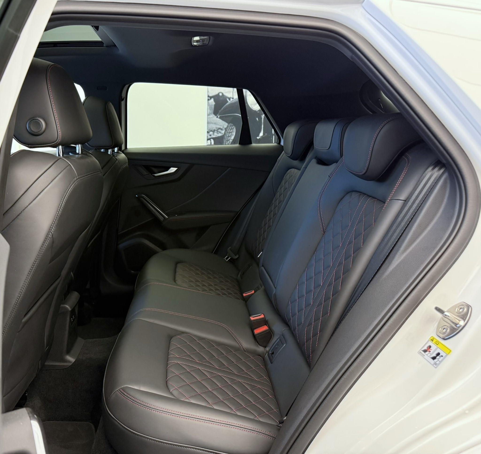 listing desktop thumbnail image 21