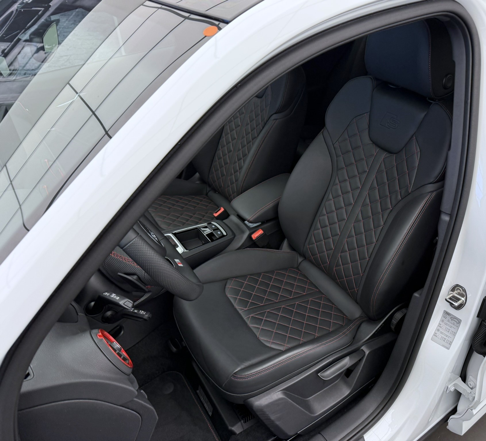 listing desktop thumbnail image 5